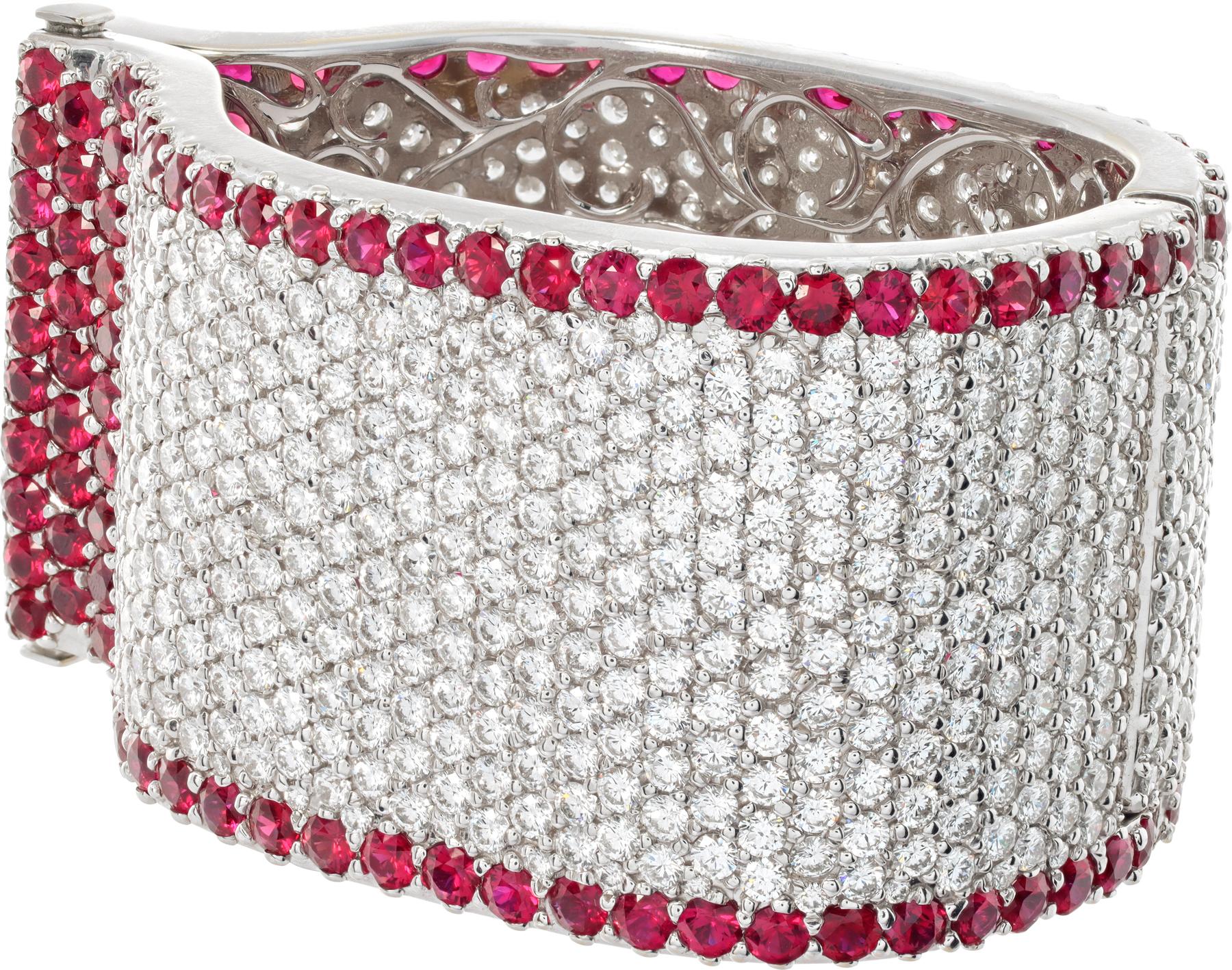 Oscar night spectacular diamonds & rubies cuff bangle bracelet 18K white gold In Excellent Condition In Surfside, FL