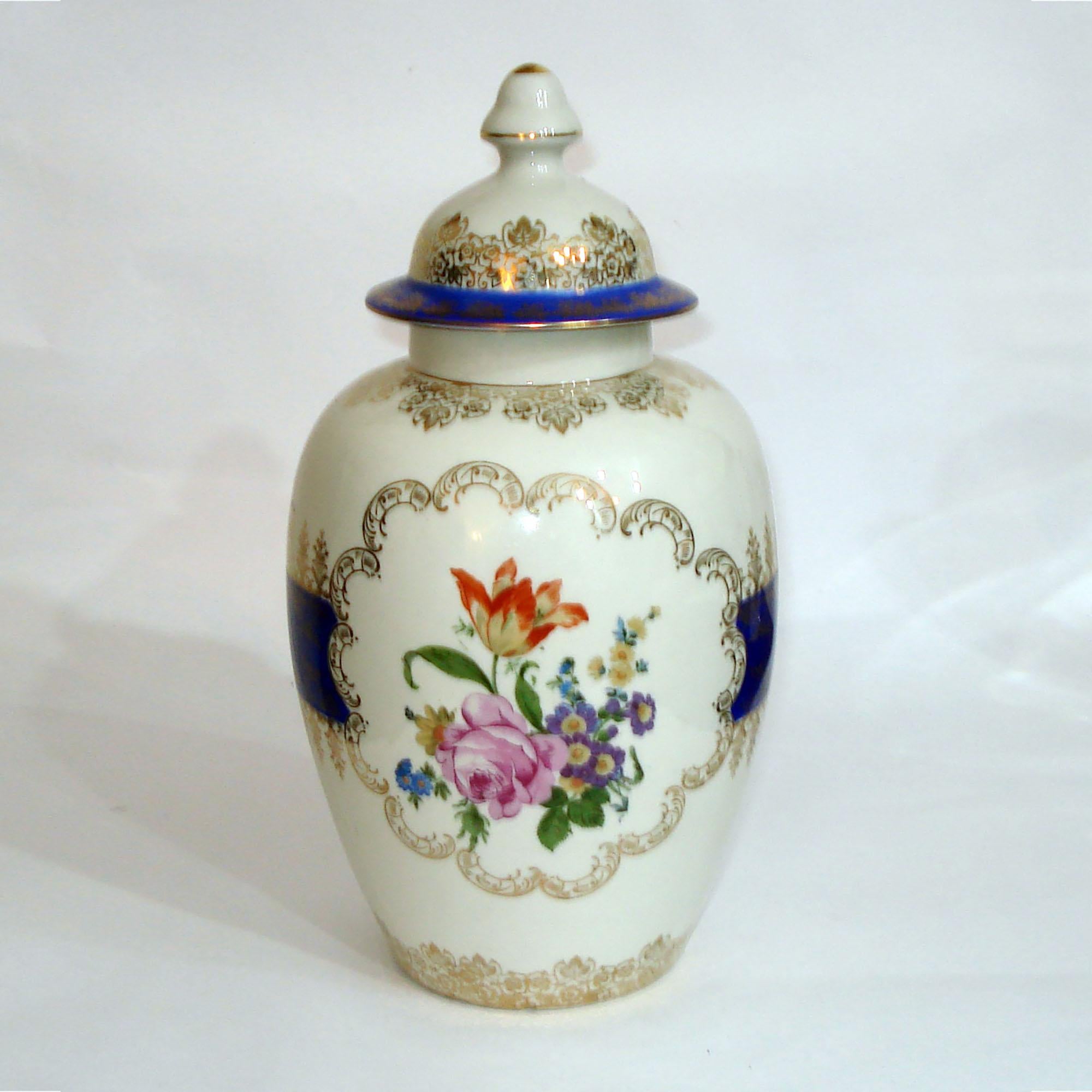 Hand-Painted Vintage German Porcelain Lidded Urn by Oscar Schlegelmilch For Sale