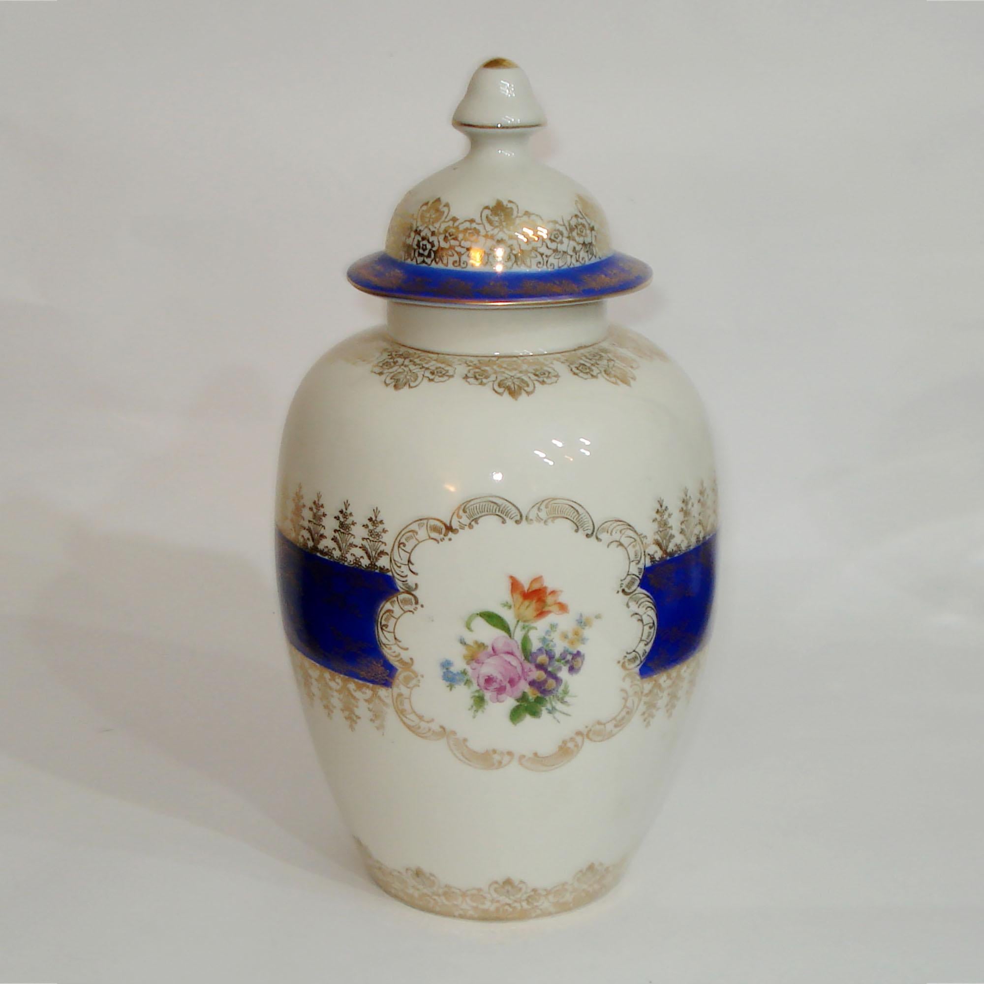 20th Century Vintage German Porcelain Lidded Urn by Oscar Schlegelmilch For Sale