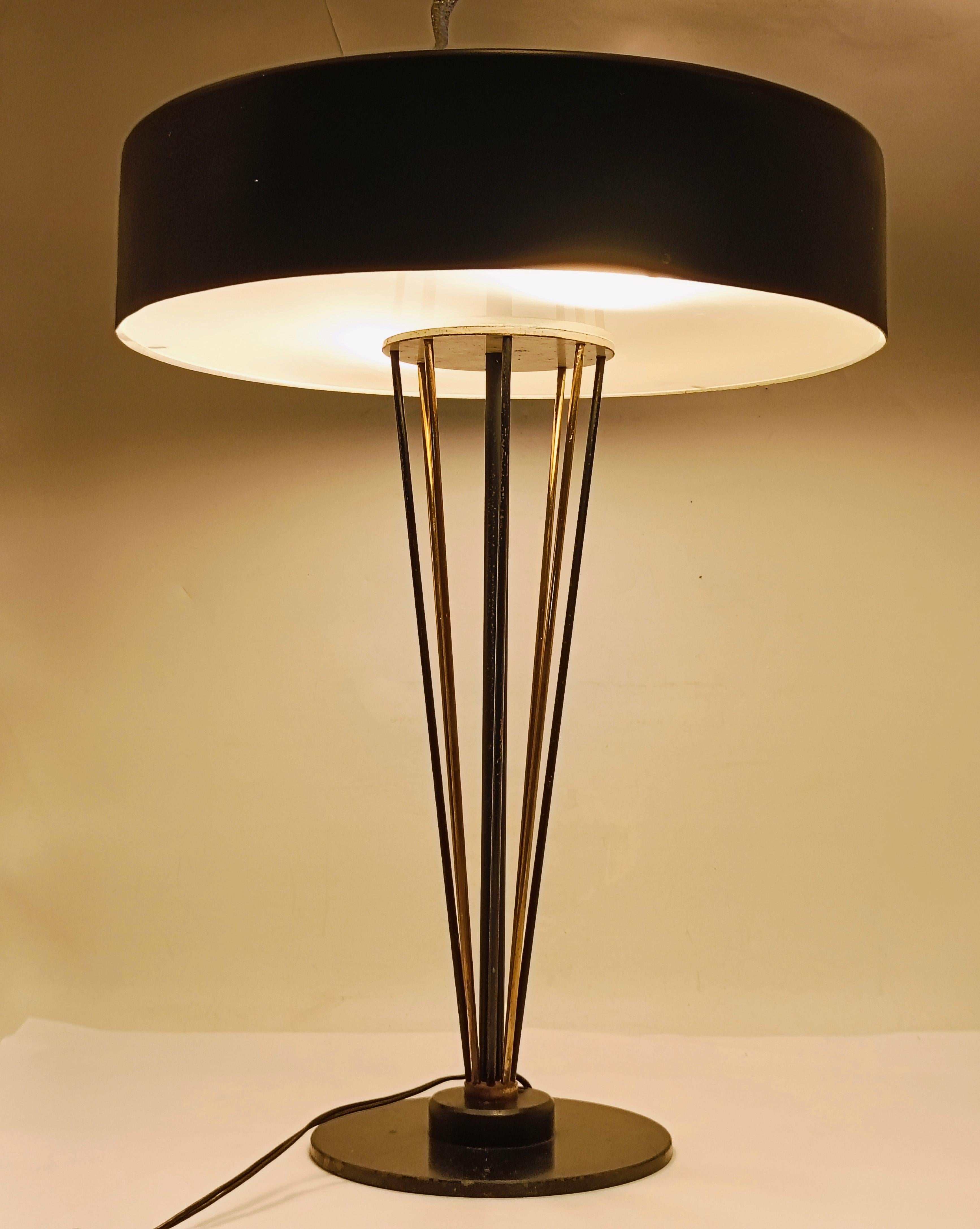 Oscar Torlasco Attrib. Brass and Painted Metal Table Lamp, Italy 1960s For Sale 6