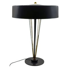 Oscar Torlasco Attrib. Lampada da tavolo in ottone e metallo verniciato, Italia 1960