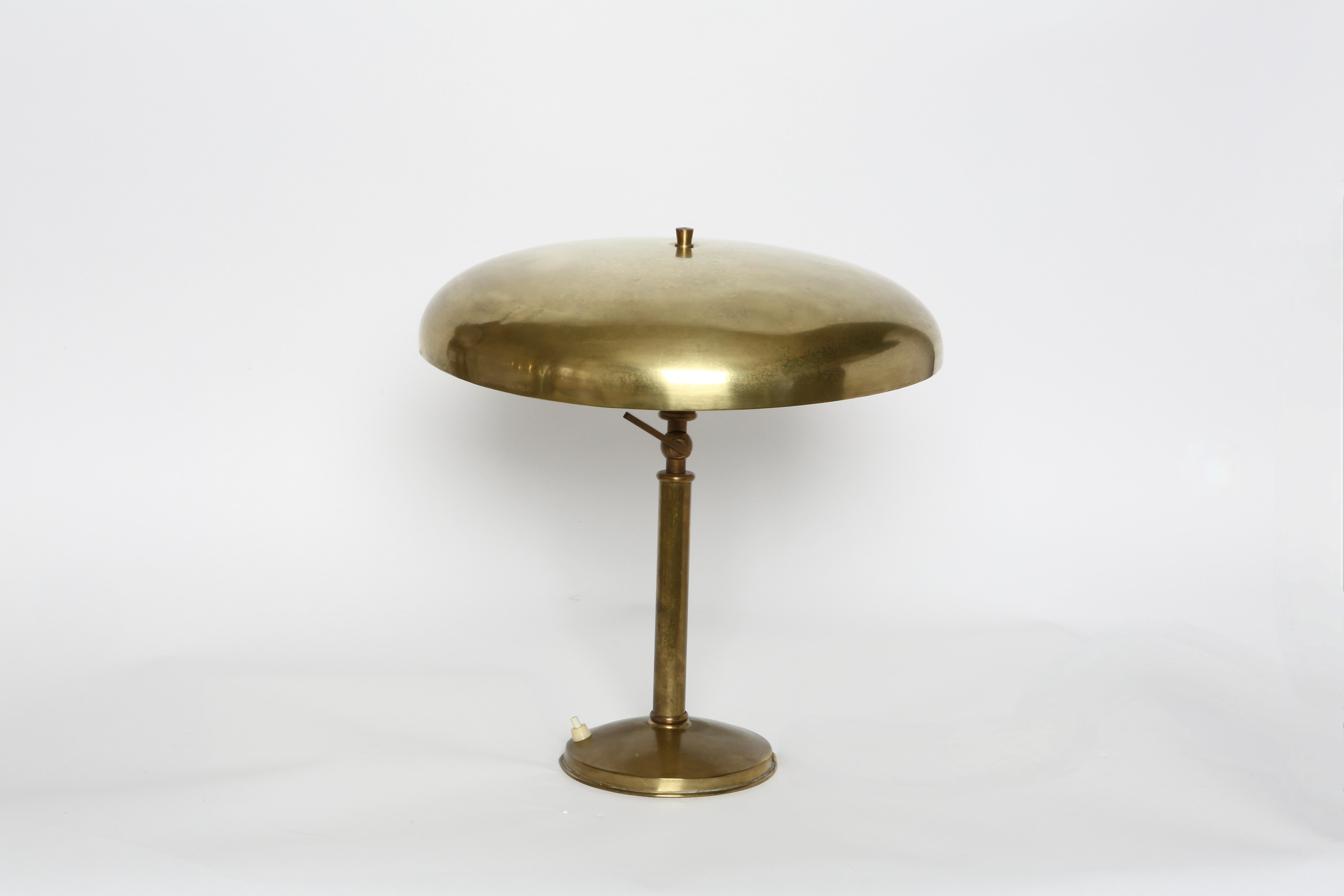 Oscar Torlasco Attributed Brass Table Lamp, Italy, 1960s In Good Condition For Sale In Brooklyn, NY