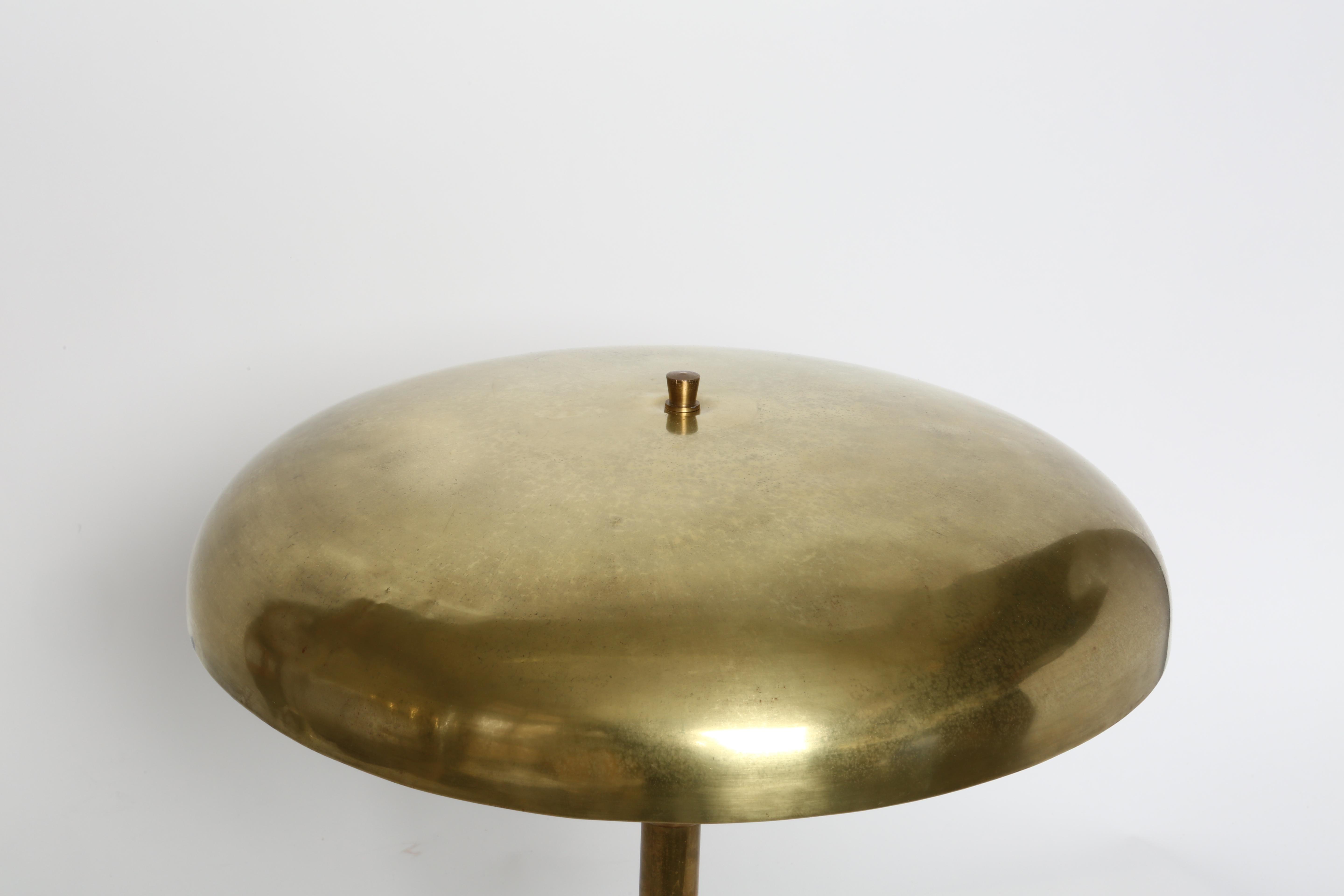 Oscar Torlasco Attributed Brass Table Lamp, Italy, 1960s For Sale 2