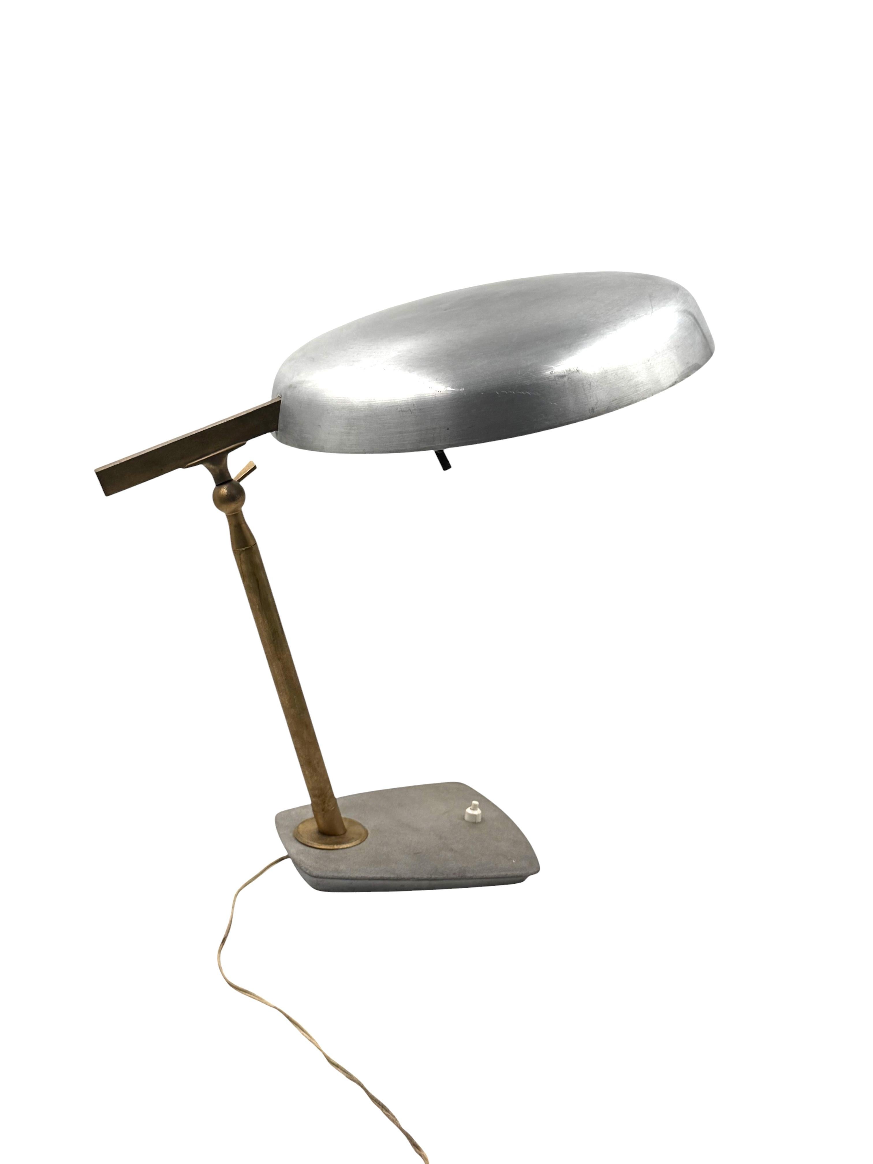 Oscar Torlasco, brass desk / table lamp, Prod. Lumi, circa 1960s (Mid-20th Century) im Angebot