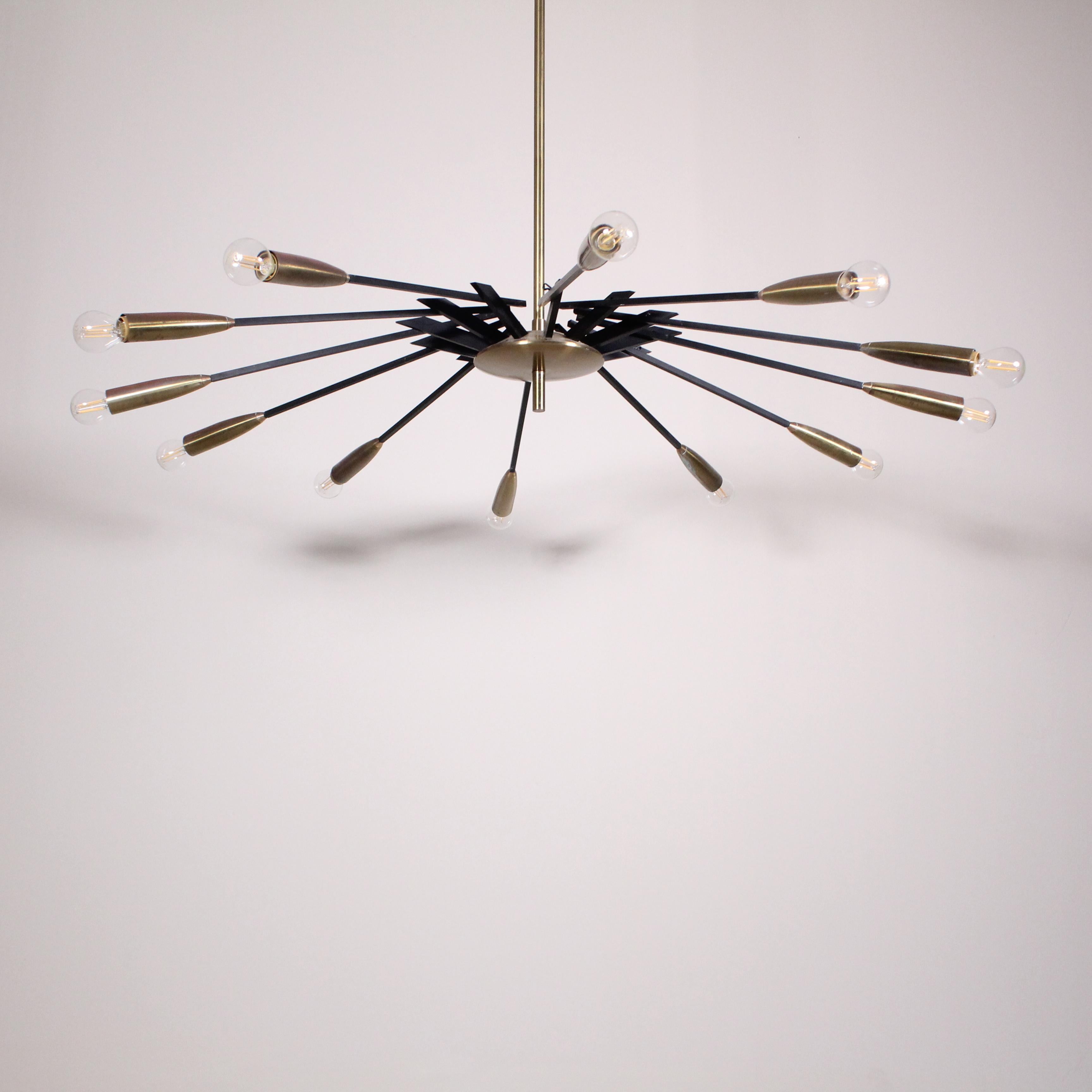 Oscar Torlasco ceiling lamp, Brass and metal  For Sale 4