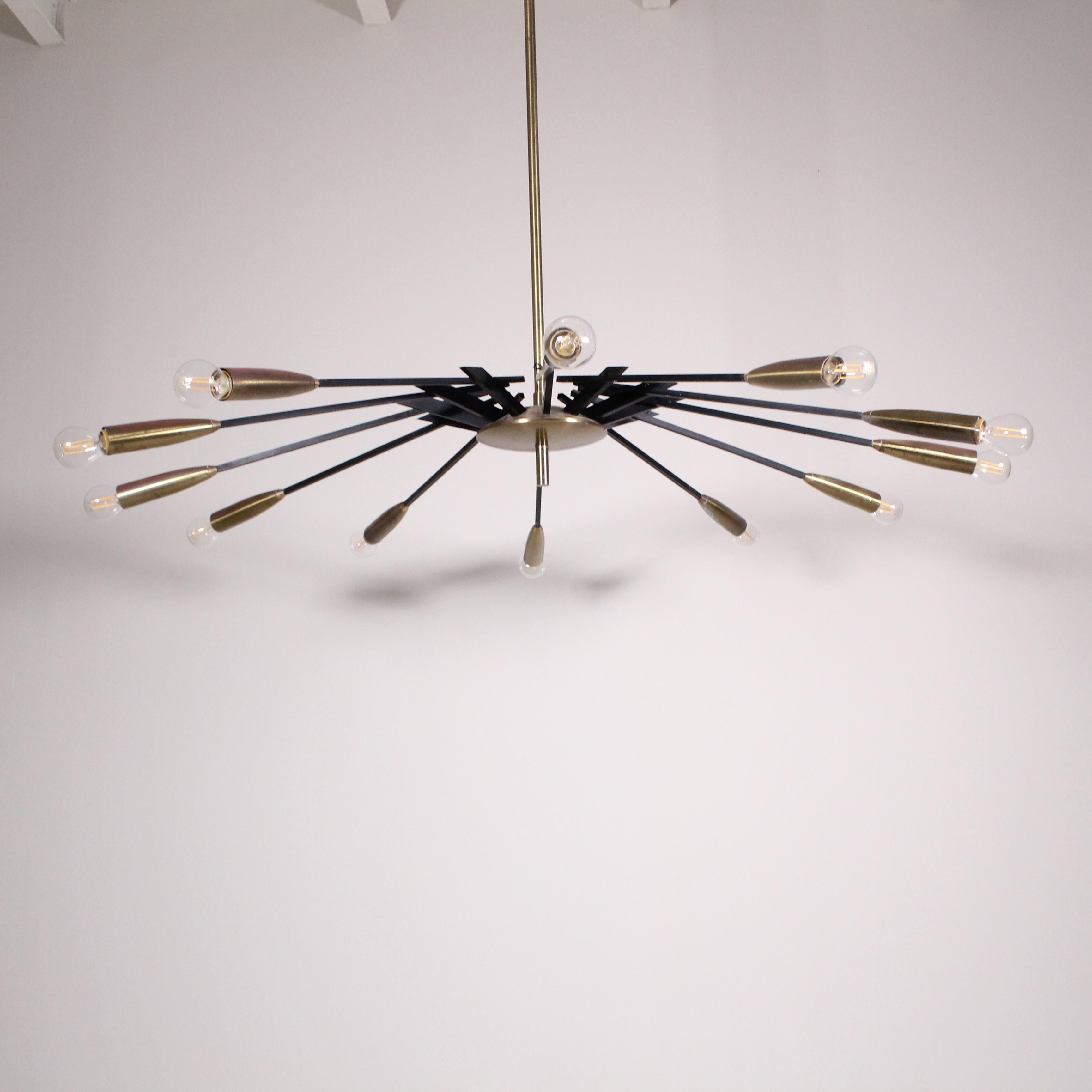 Oscar Torlasco ceiling lamp, Brass and metal  For Sale 7