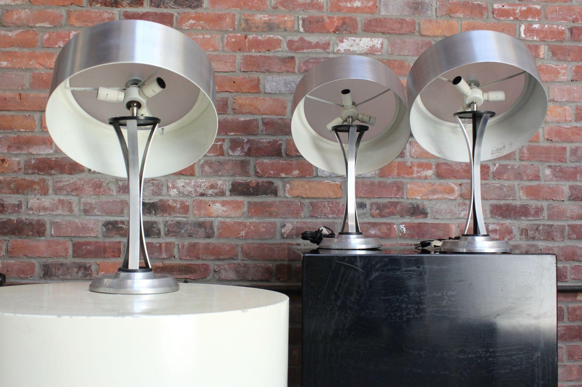 Oscar Torlasco für Lumi Italian Modern Verstellbare Tischleuchte aus Aluminium und Glas im Angebot 8