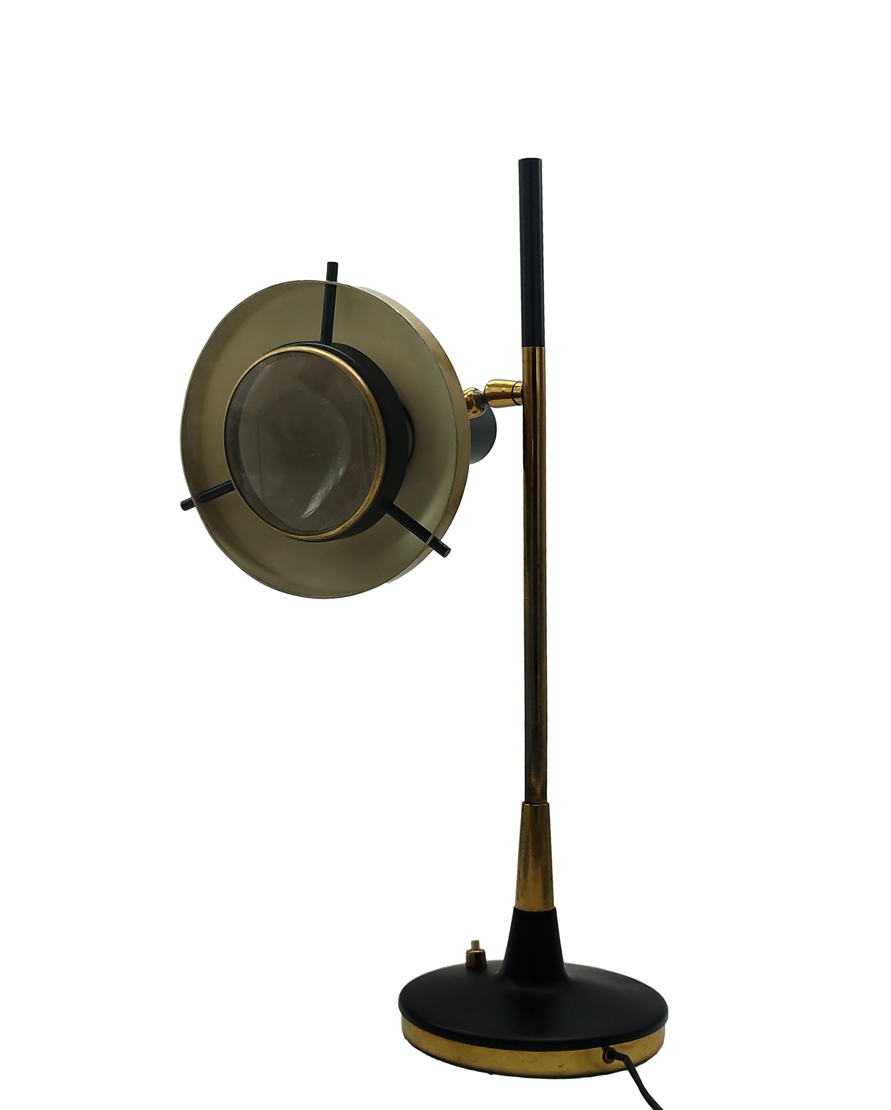Mid-Century Modern Oscar Torlasco pour Lumi Mod.553 Lampe de table, Italie, années 1950 en vente