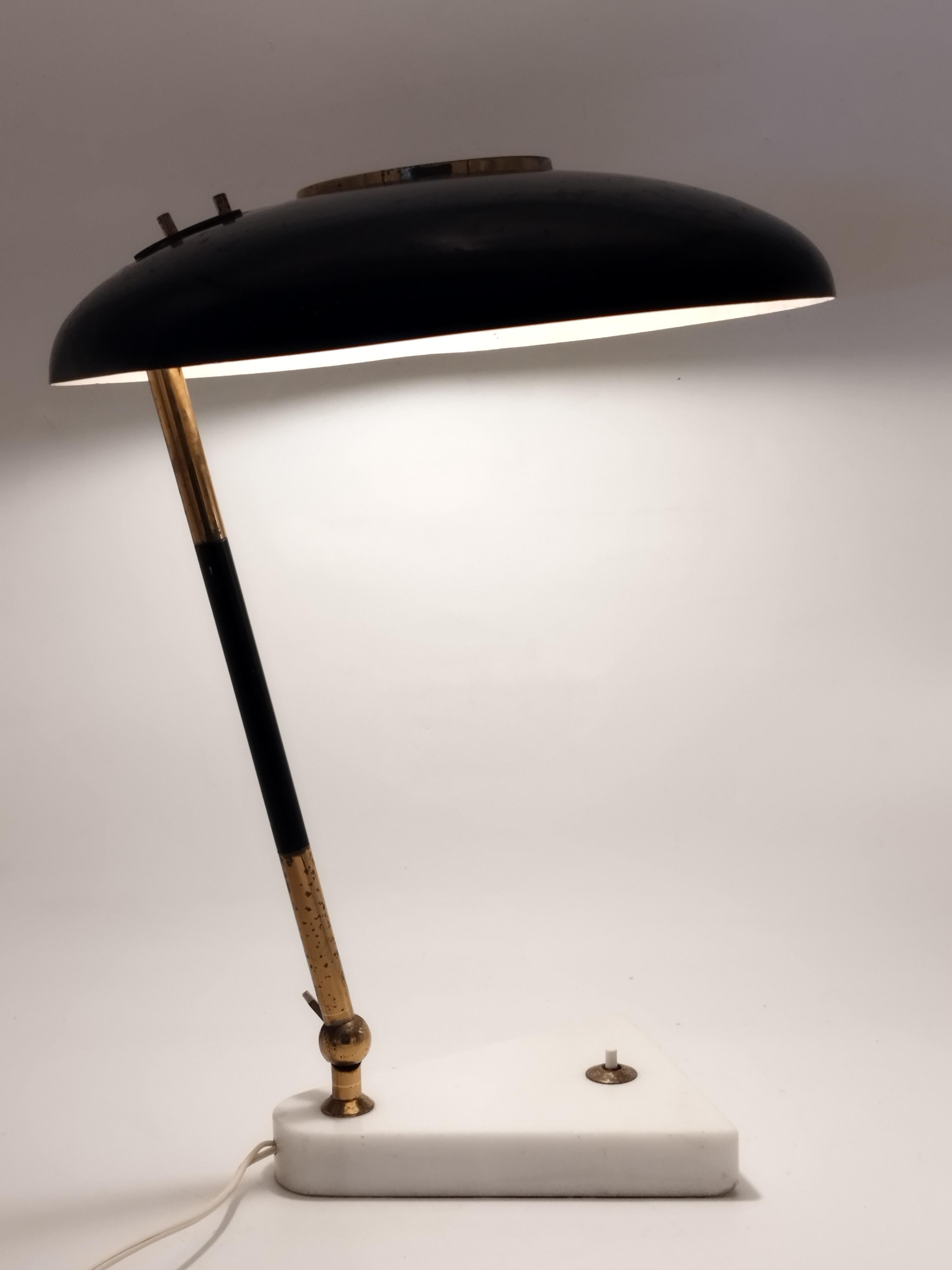 Mid-Century moderno Lampada da tavolo Oscar Torlasco per Lumi, Italia, anni '50