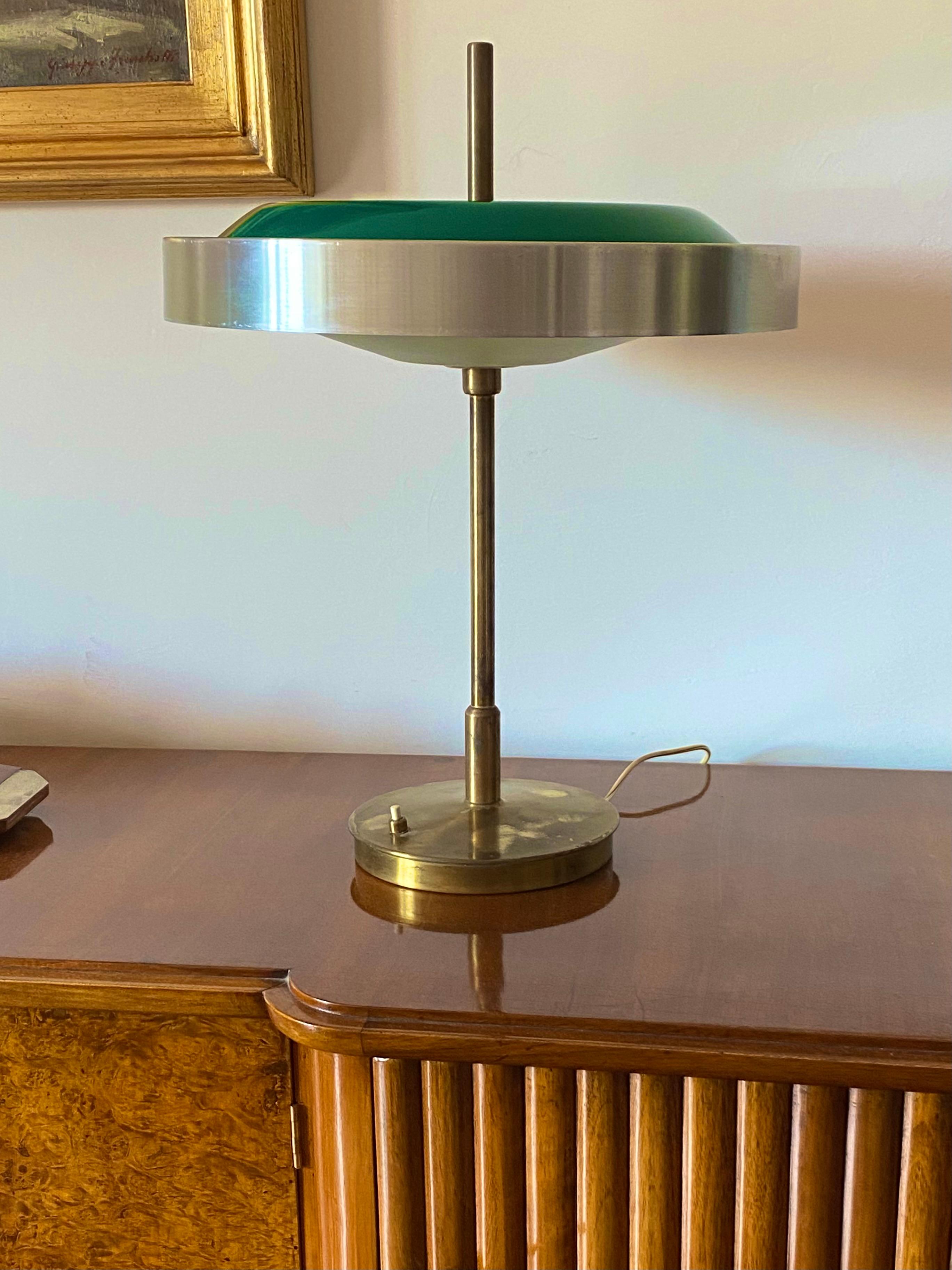 Oscar Torlasco, Important Brass and Glass Table / Desk Lamp, Prod. Lumi, 1960 Ca In Good Condition For Sale In Firenze, IT