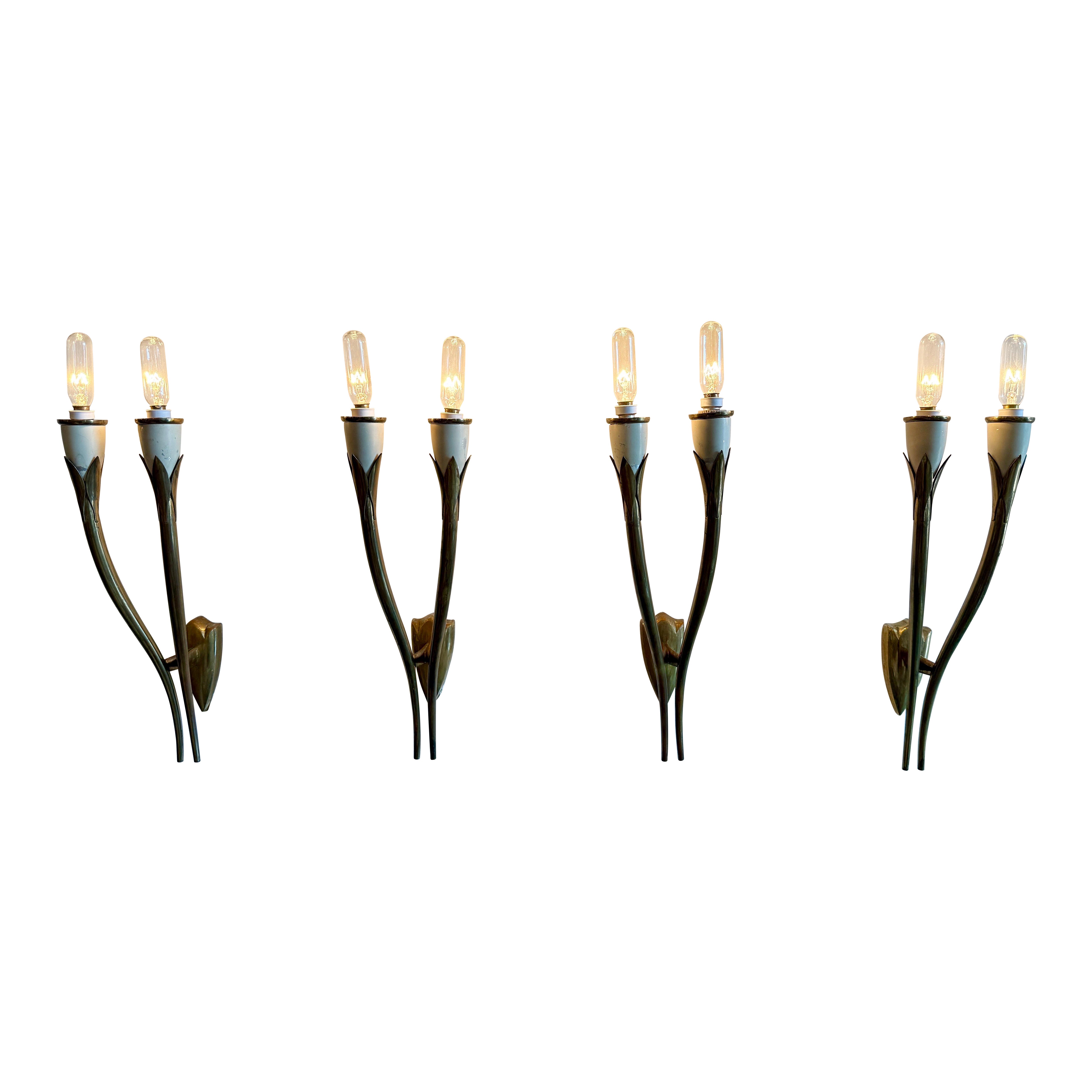 Oscar Torlasco - Set di 4 lampade da parete in ottone e metallo smaltato di Lumi in vendita