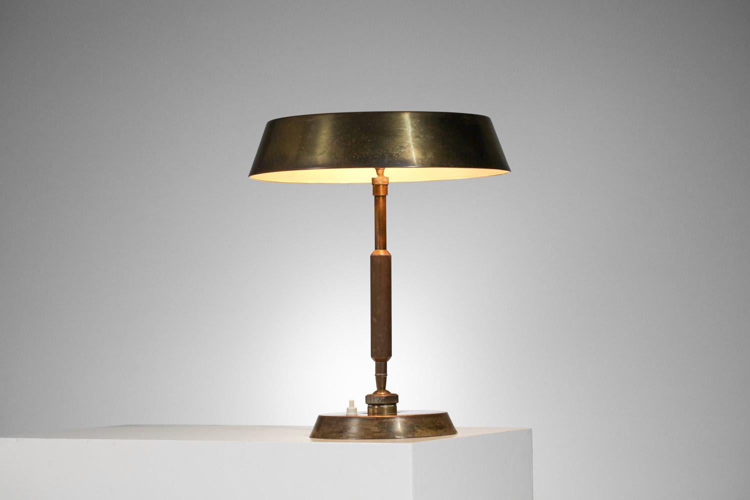 Oscar Torlasco Italian table lamp of the 60s in solid brass vintage  For Sale 5