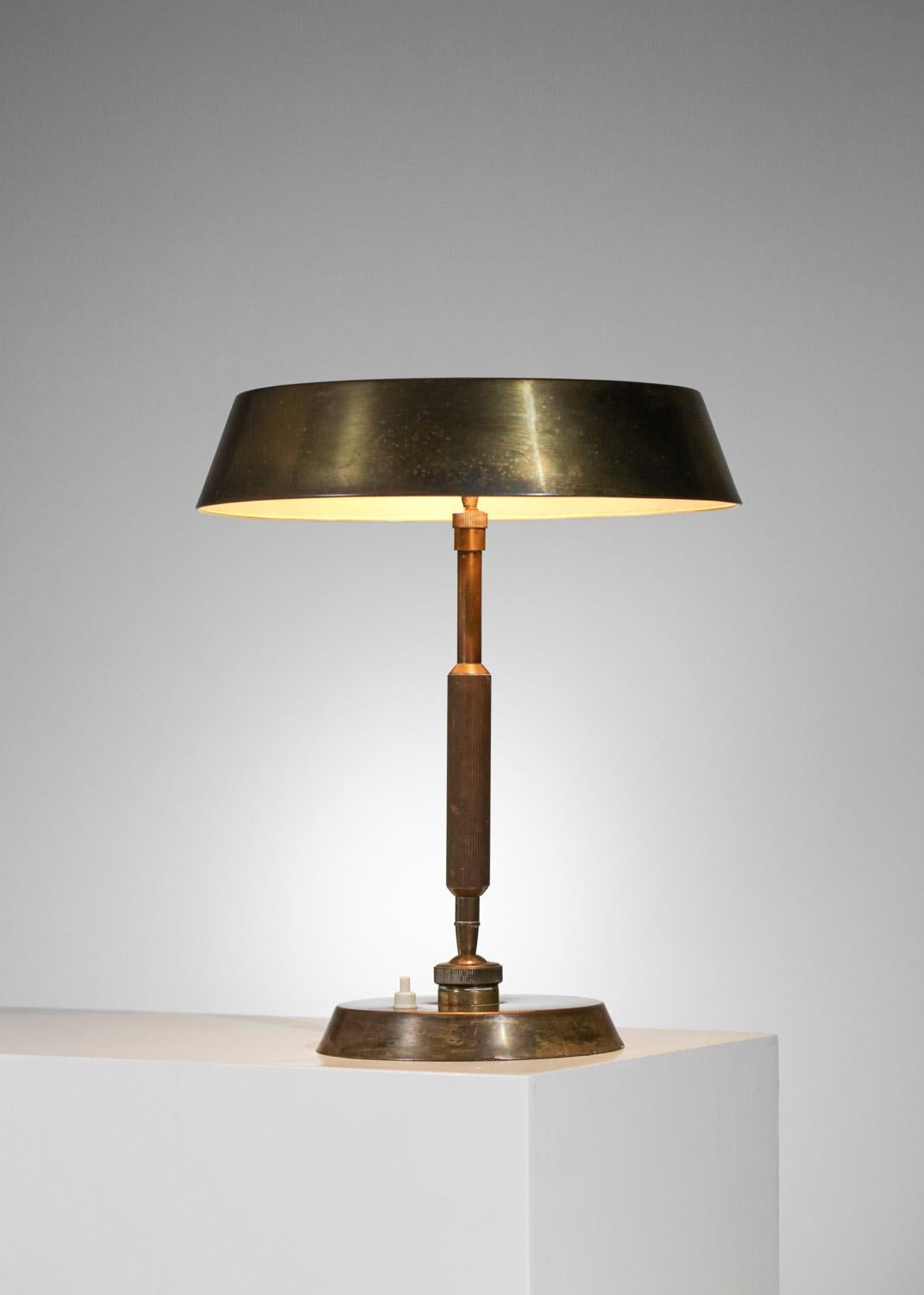 Oscar Torlasco Italian table lamp of the 60s in solid brass vintage  For Sale 2