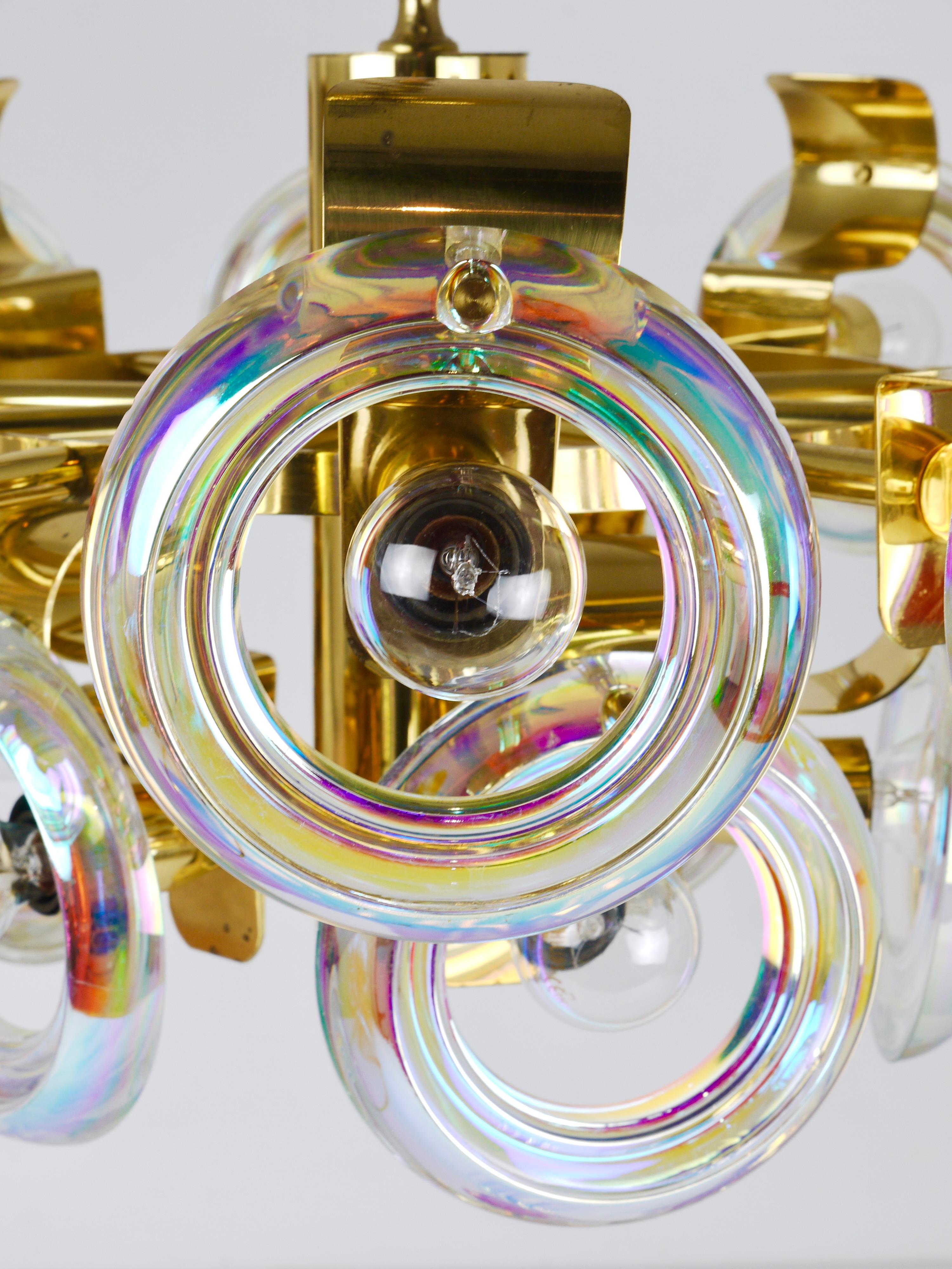 20th Century Oscar Torlasco Large Brass Chandelier, Optical Rainbow Glass Rings, Italy, 1970s For Sale