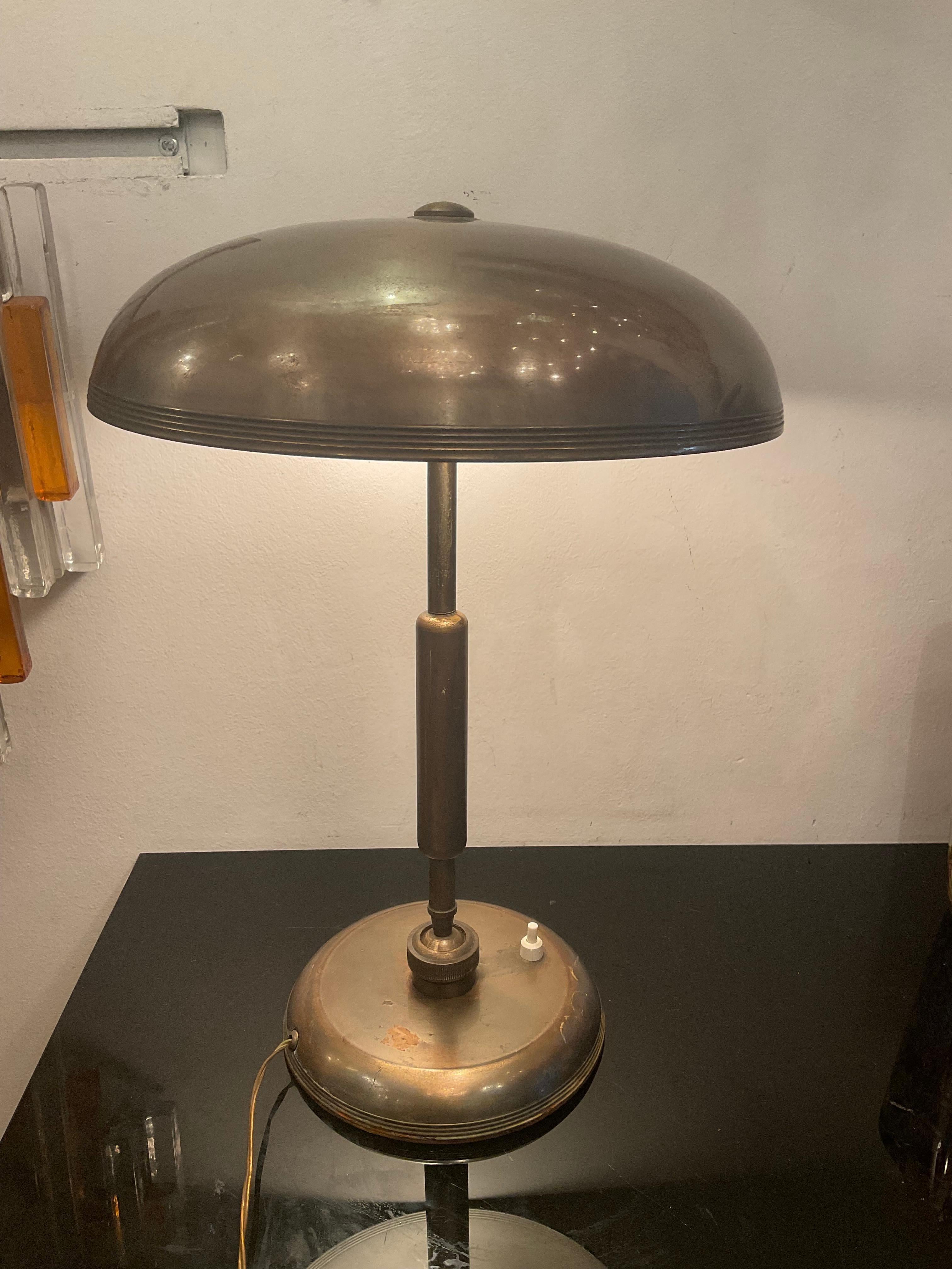 20th Century Oscar Torlasco - LUMI - Lampada da scrivania del 1950 del XX Secolo  en vente