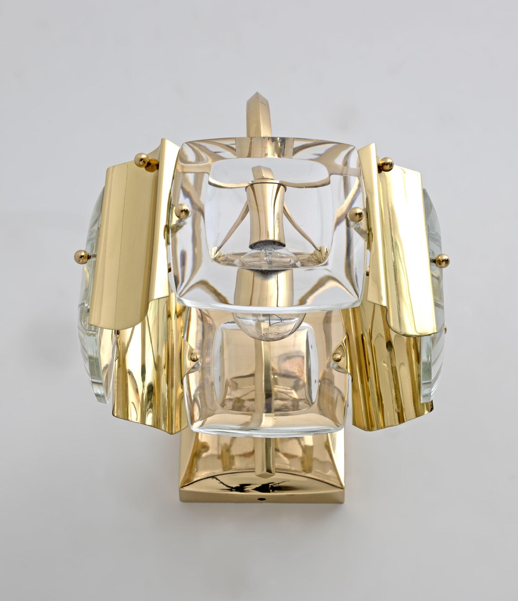 Oscar Torlasco Mid-Century Modern Italian Glass and Brass Sconces by Stilkronen For Sale 4