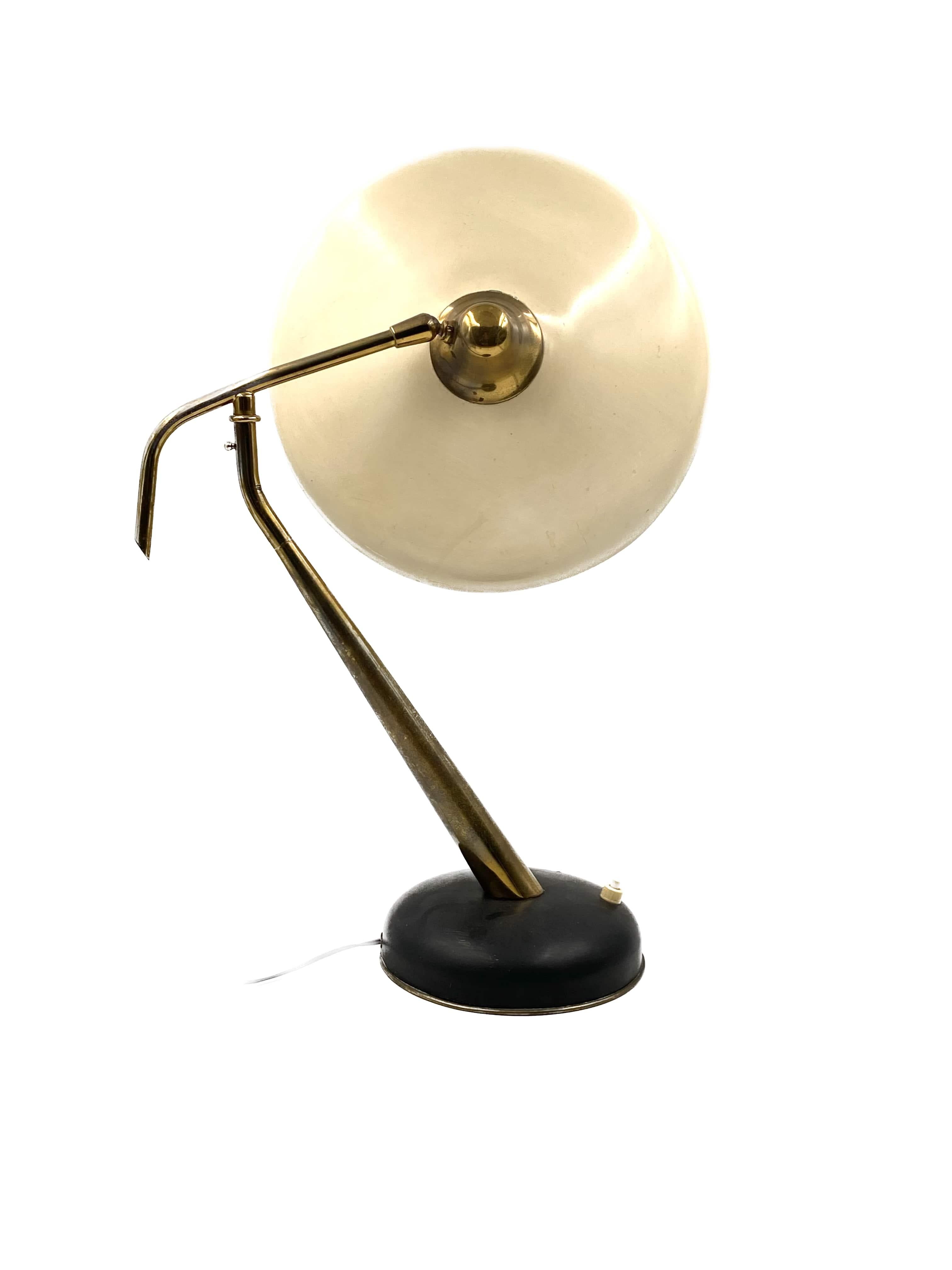 Oscar Torlasco Mod. 331 Brass Desk / Table Lamp, Prod. Lumi, circa 1950 3