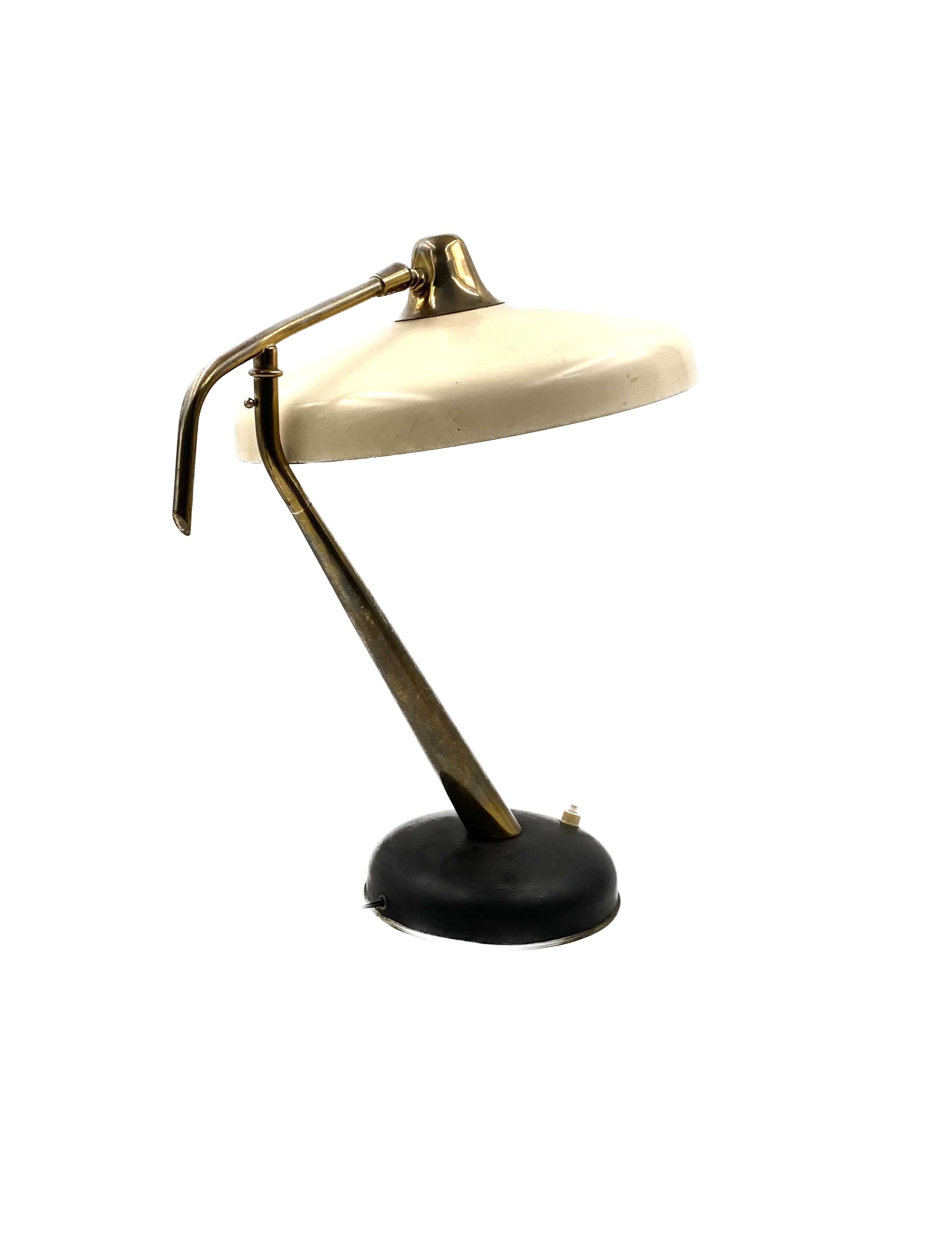 Oscar Torlasco Mod. 331 Brass Desk / Table Lamp, Prod. Lumi, circa 1950 7