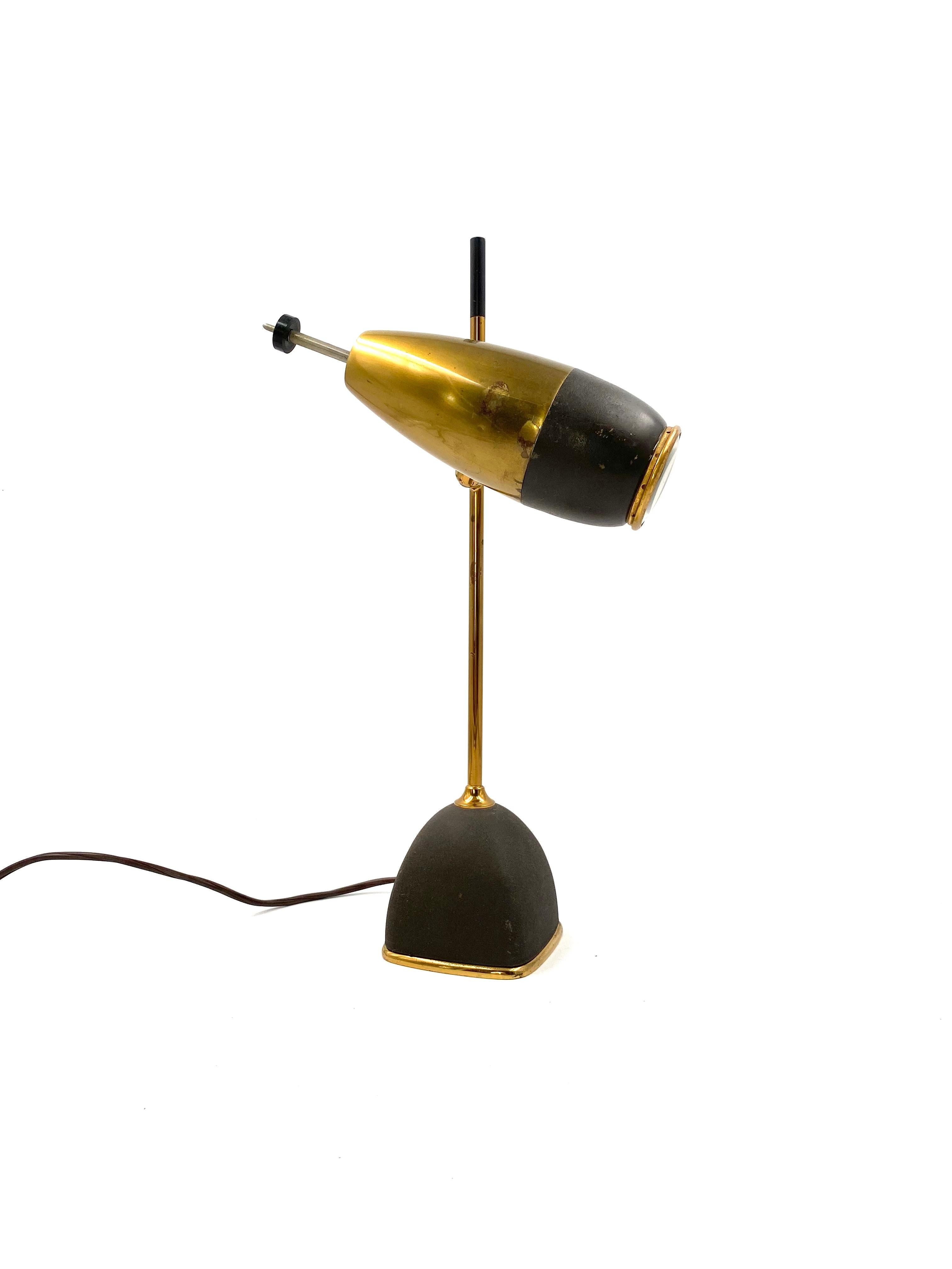 Mid-Century Modern Oscar Torlasco, Mod. 577 Table / Desk Lamp, Lumi Milan, Italy, 1960 For Sale