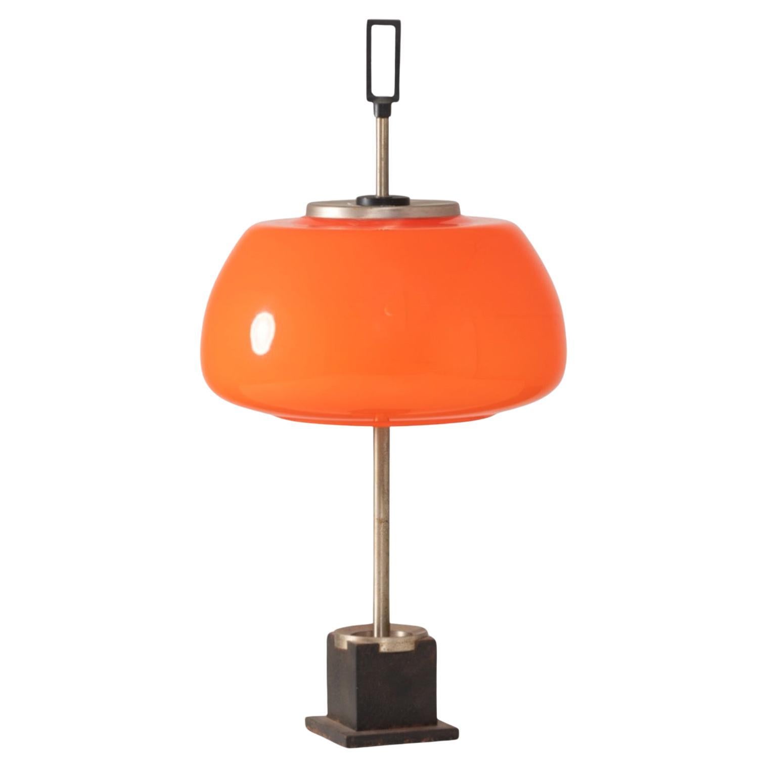 Oscar Torlasco, orange glass table / desk lamp, Prod. Enlightenment, ca. 1960. For Sale