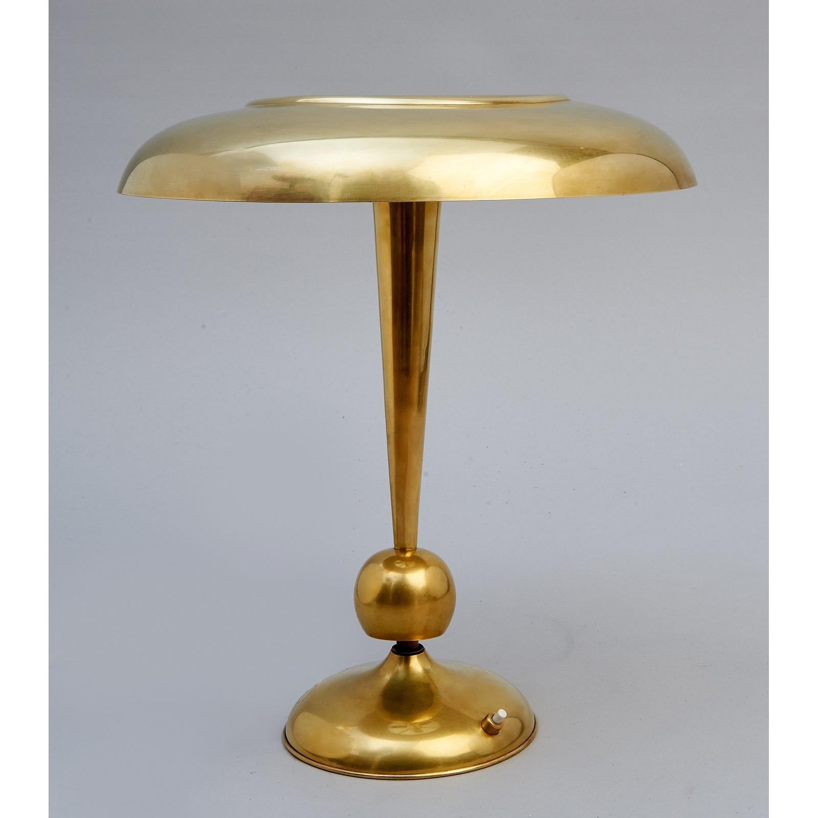 Oscar Torlasco Polished Brass and Glass Swivel Base Table Lamp, Italy 1950s 2