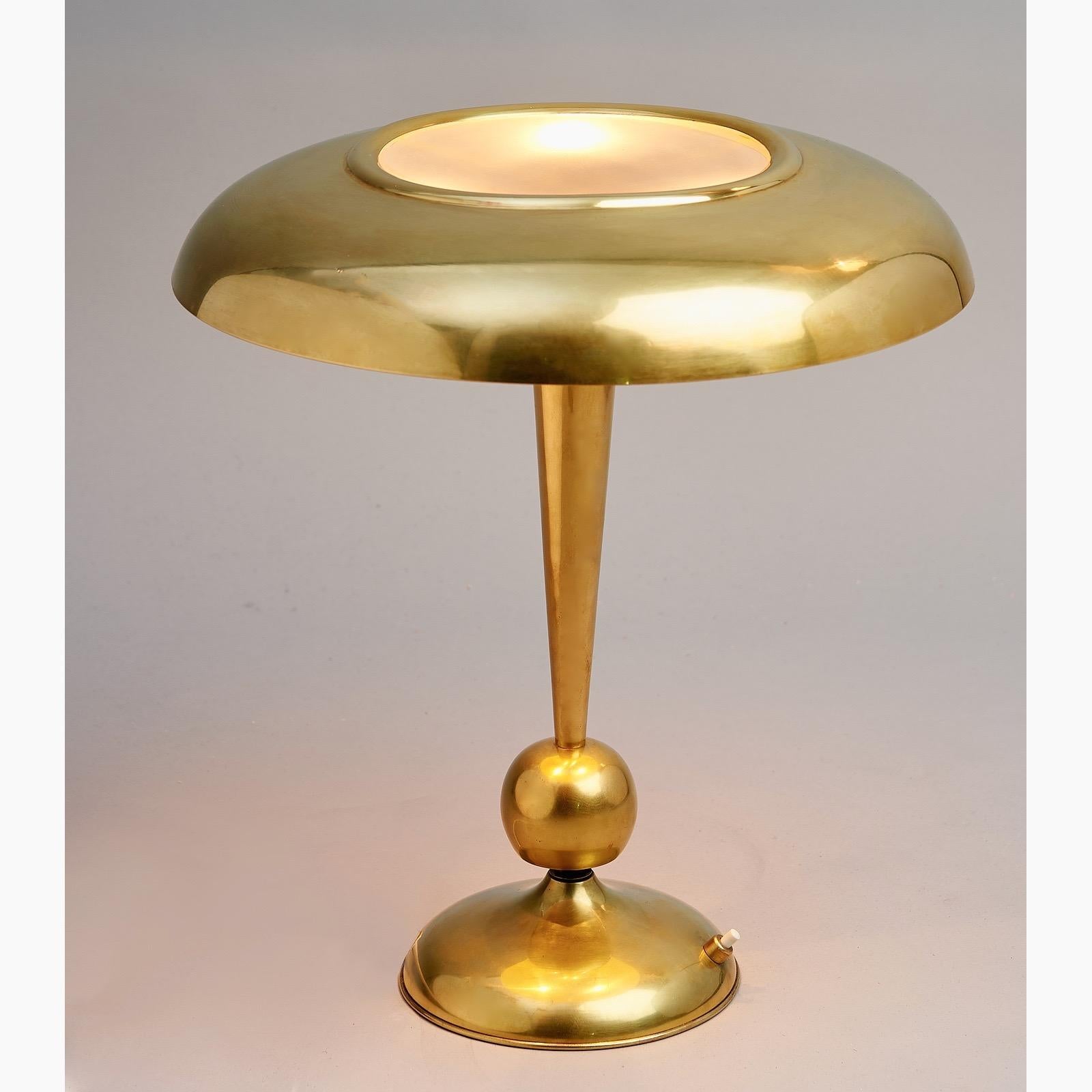 Oscar Torlasco Polished Brass and Glass Swivel Base Table Lamp, Italy 1950s 4