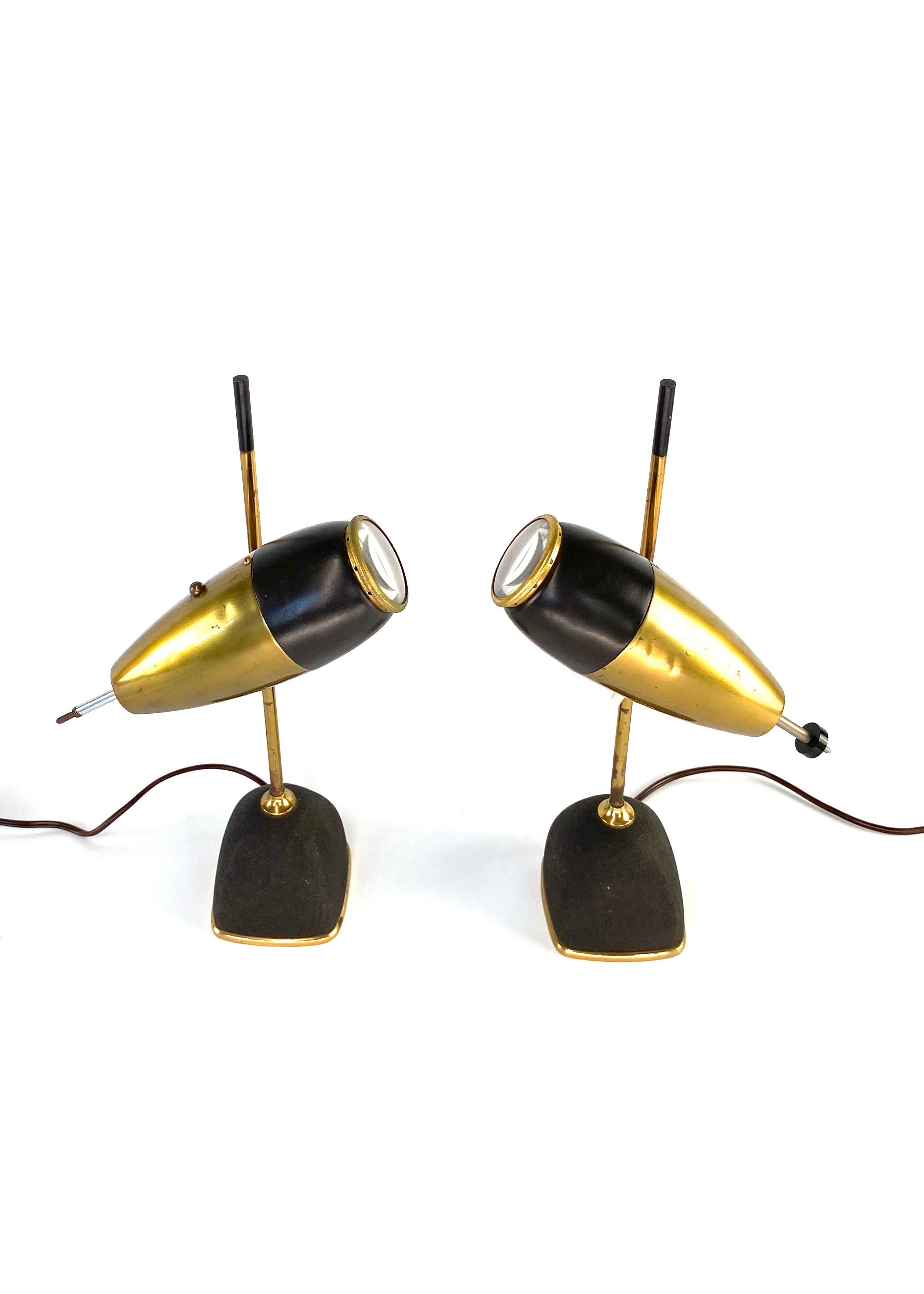 Oscar Torlasco, Rare Pair of Mod. 577 Table / Desk Lamp, Lumi Milan, 1960 For Sale 1