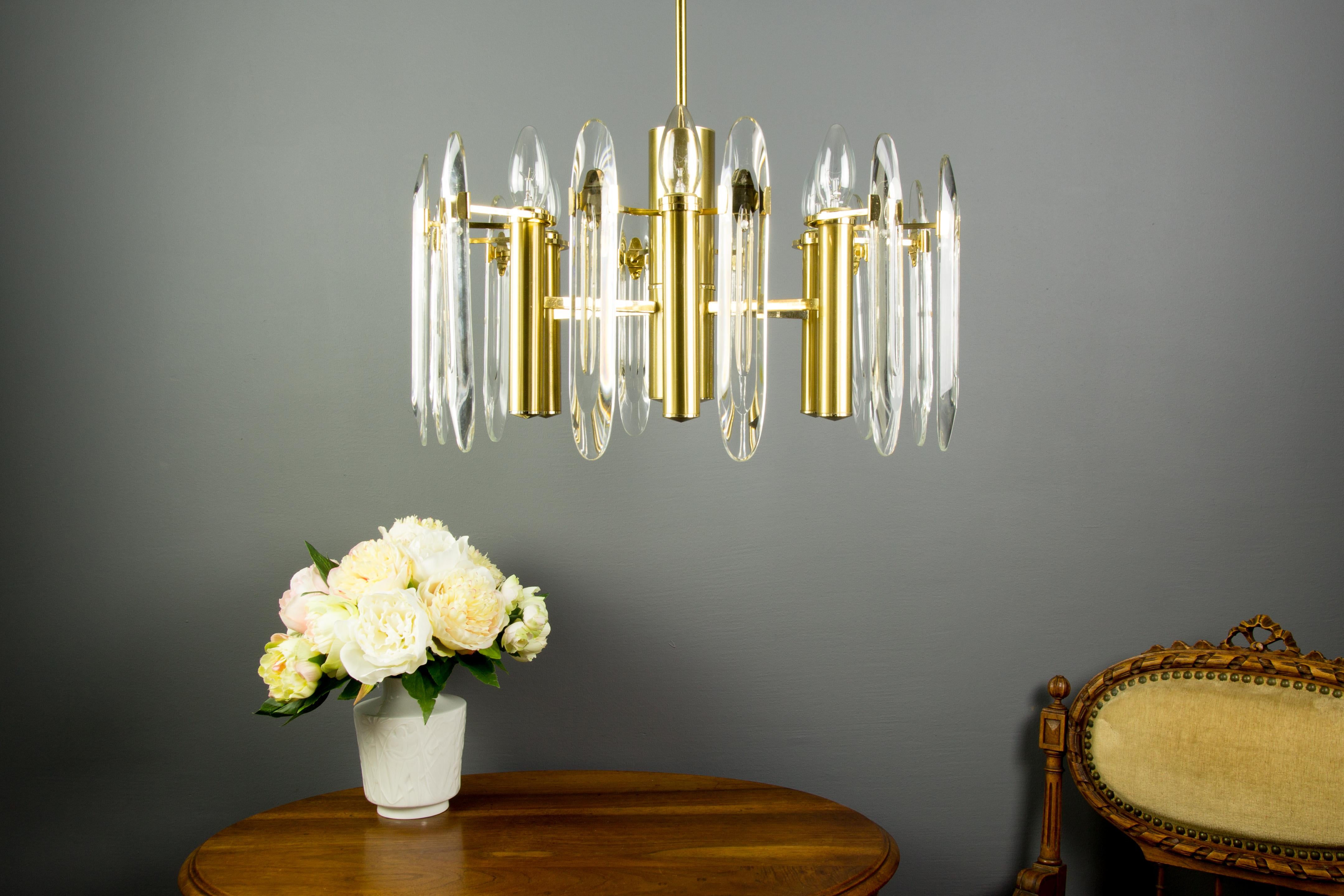 Oscar Torlasco Six-Light Brass and Glass Chandelier for Stilkronen, 1960s For Sale 1