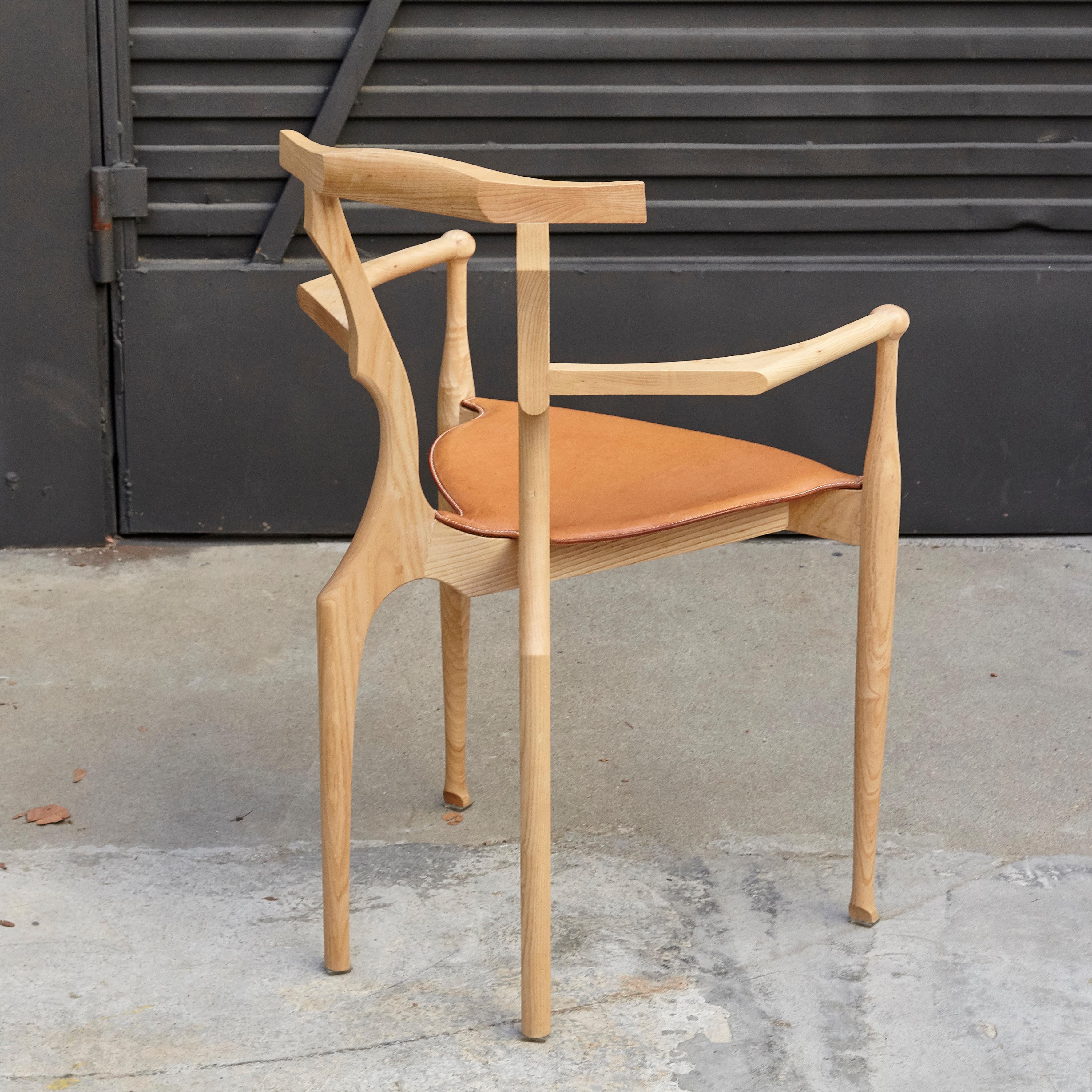 Contemporary Oscar Tusquets Mid-Century Modern Leather Wood Gaulino Chair