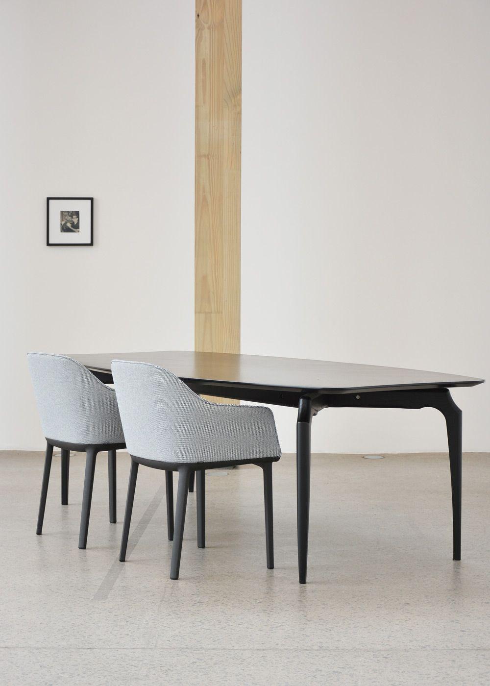 Table Oscar Tusquets 'Gaulino' en bois teinté noir par BD Barcelona en vente 2