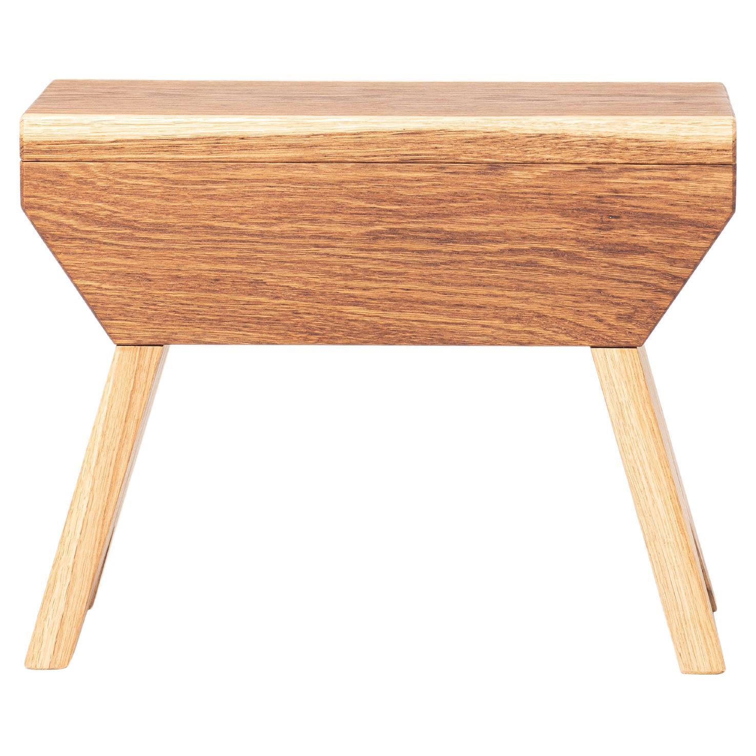 Oslinchik 01 Niedriger Hocker von Oito
