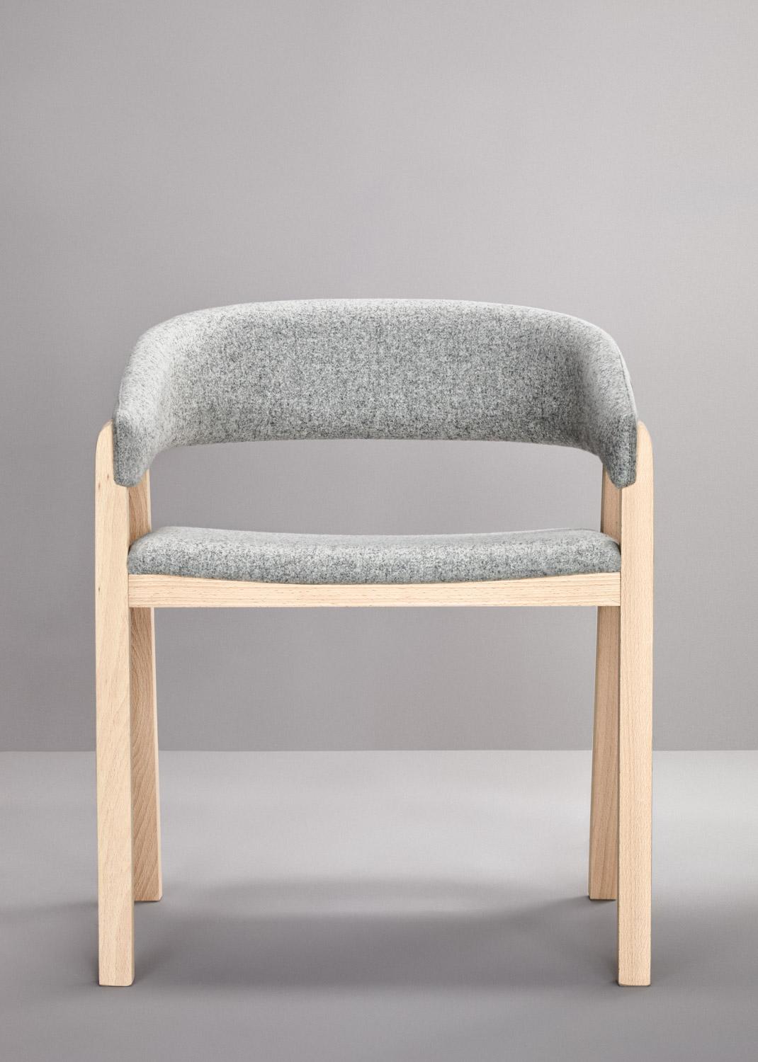 Oslo chair - grey by Pepe Albargues.
Dimensions: W59, D50, H75, Seat 46.
Materials: Beech wood structure.
Foam CMHR (high resilience and flame retardant) for all our cushion filling systems.

Also available: Variations of materials and