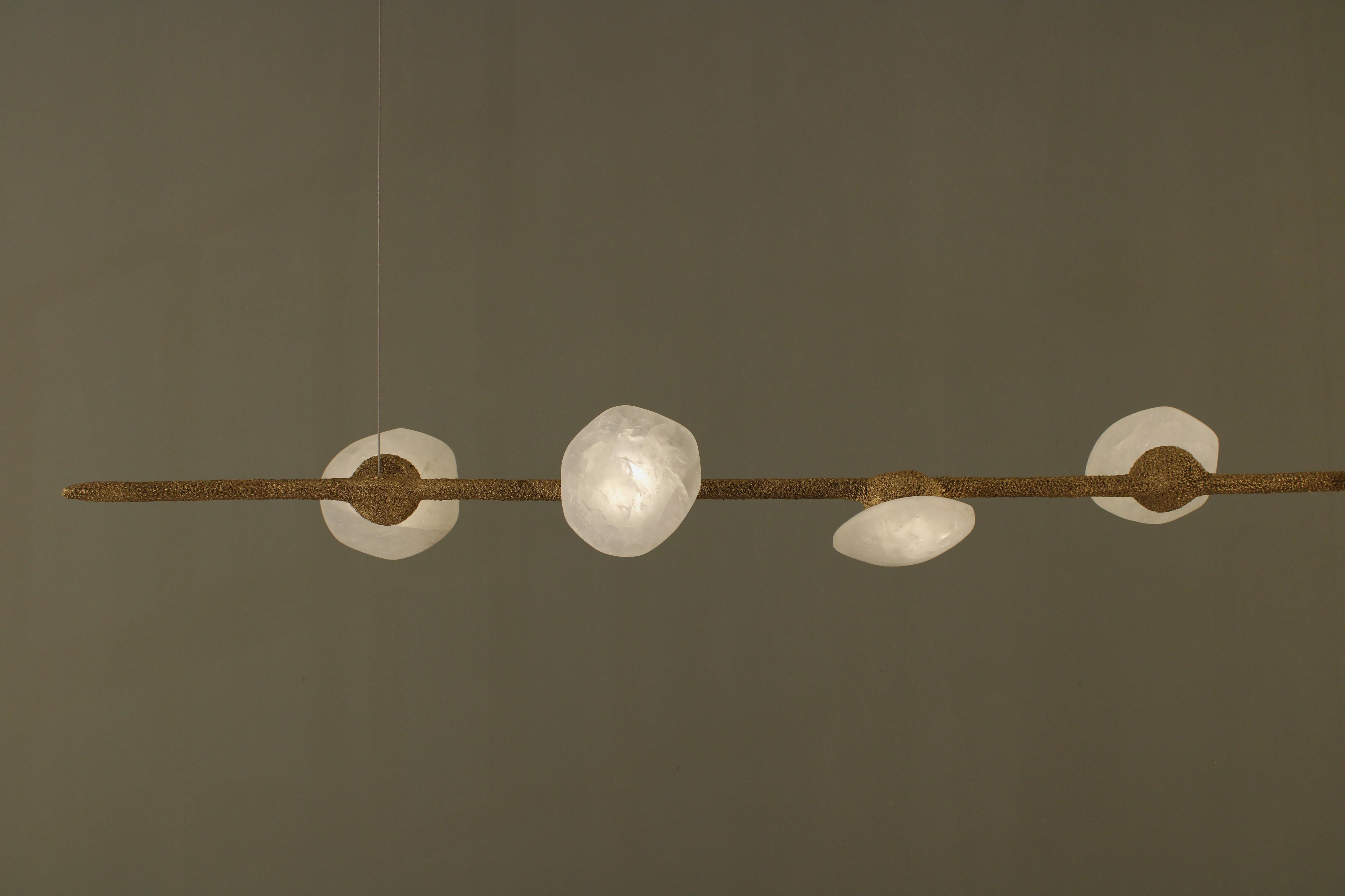 Oslo II Pendant Lamp with White Quartz And Hand-Blown Glass Details by Aver In New Condition For Sale In Geneve, CH
