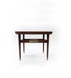 Tavolino rettangolare Oslo in noce medio con finiture in ottone antico