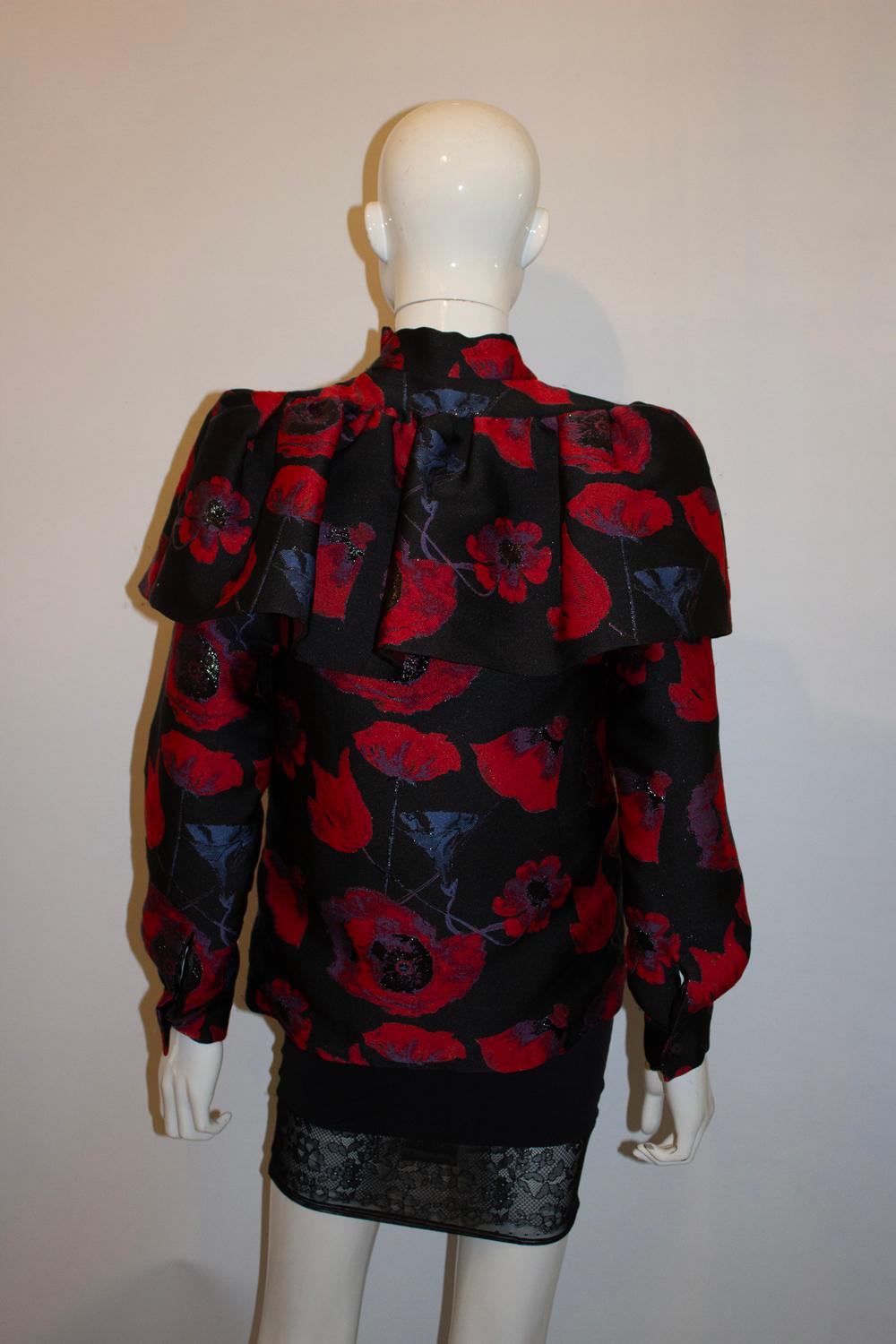 Osman London Top mit Mohnblumendruck im Angebot 4