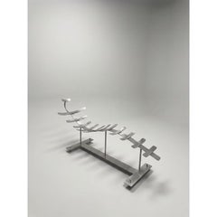 Chaise longue Ossario de acero dulce y revestimiento acrílico by Metalmorphosis Studio