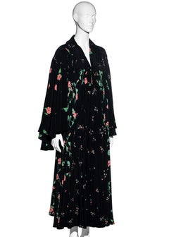 Ossie Clark angel-sleeve drawstring dress with print by Celia Birtwell, ss 1971