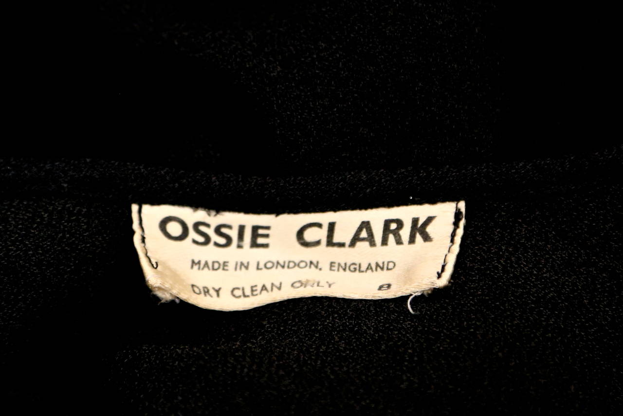 Ossie Clark Robe en crêpe noir moussé Quorum avec lunes et étoiles brodées en vente 13