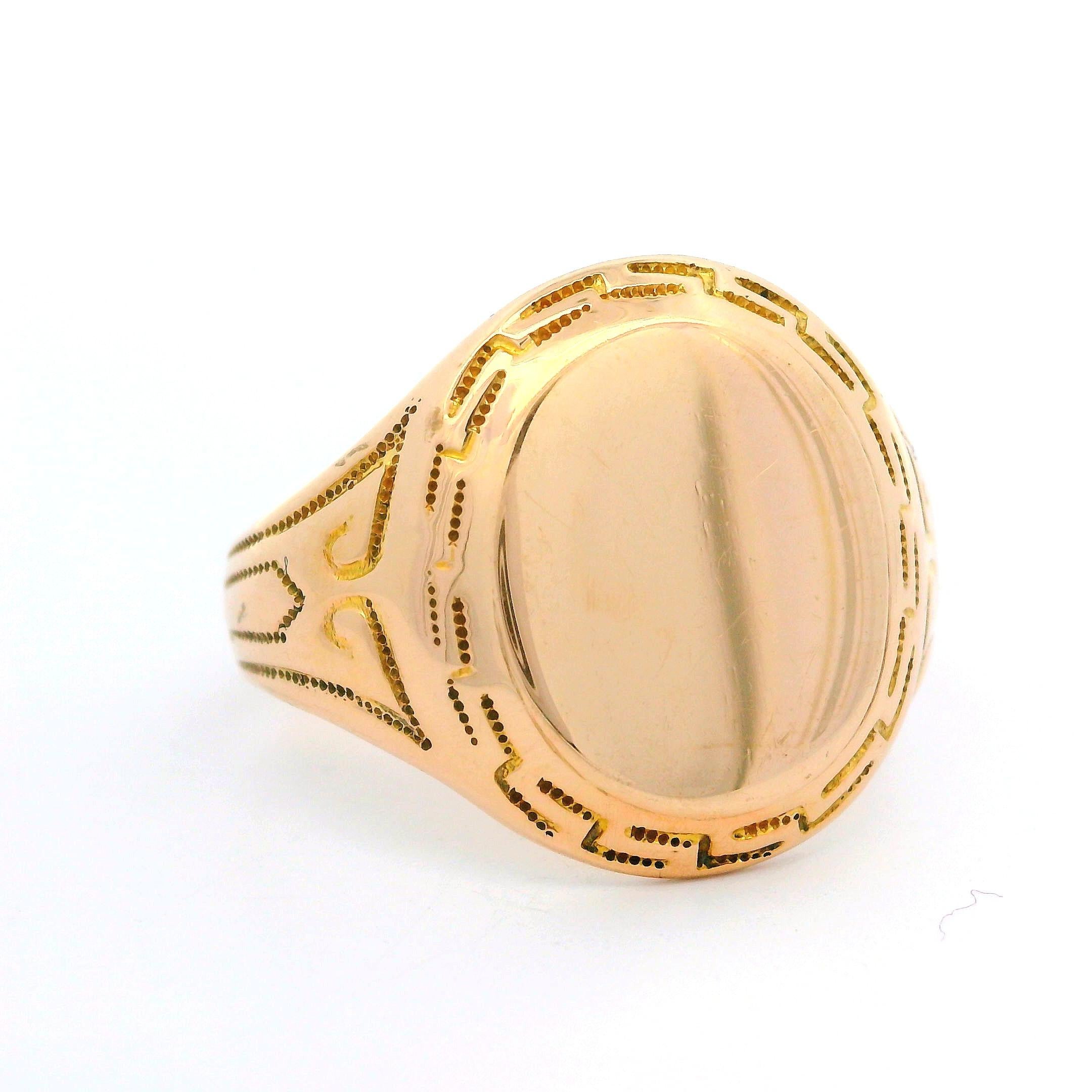 Anillo de sello para hombre Ostby Barton de oro amarillo de 10 quilates con grabado y diseño de llave griega en venta 1