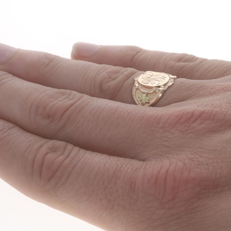 Ostby & Barton Art Deco Initials WSC Signet Men's Ring - Yellow Gold 10k Vintage For Sale 2