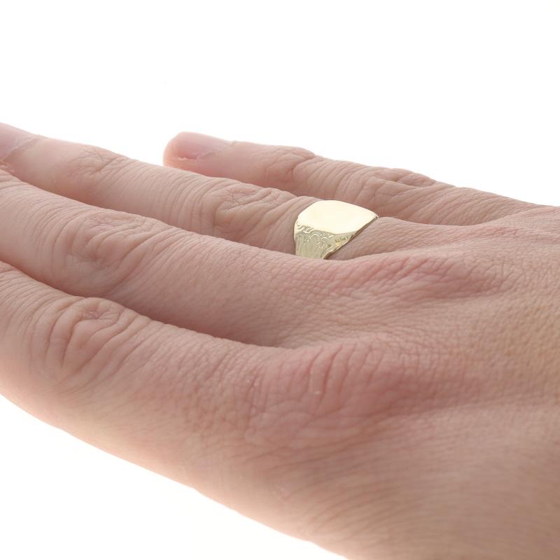Ostby & Barton Art Deco Signet Men's Ring - Yellow Gold 10k Vintage Engravable For Sale 1