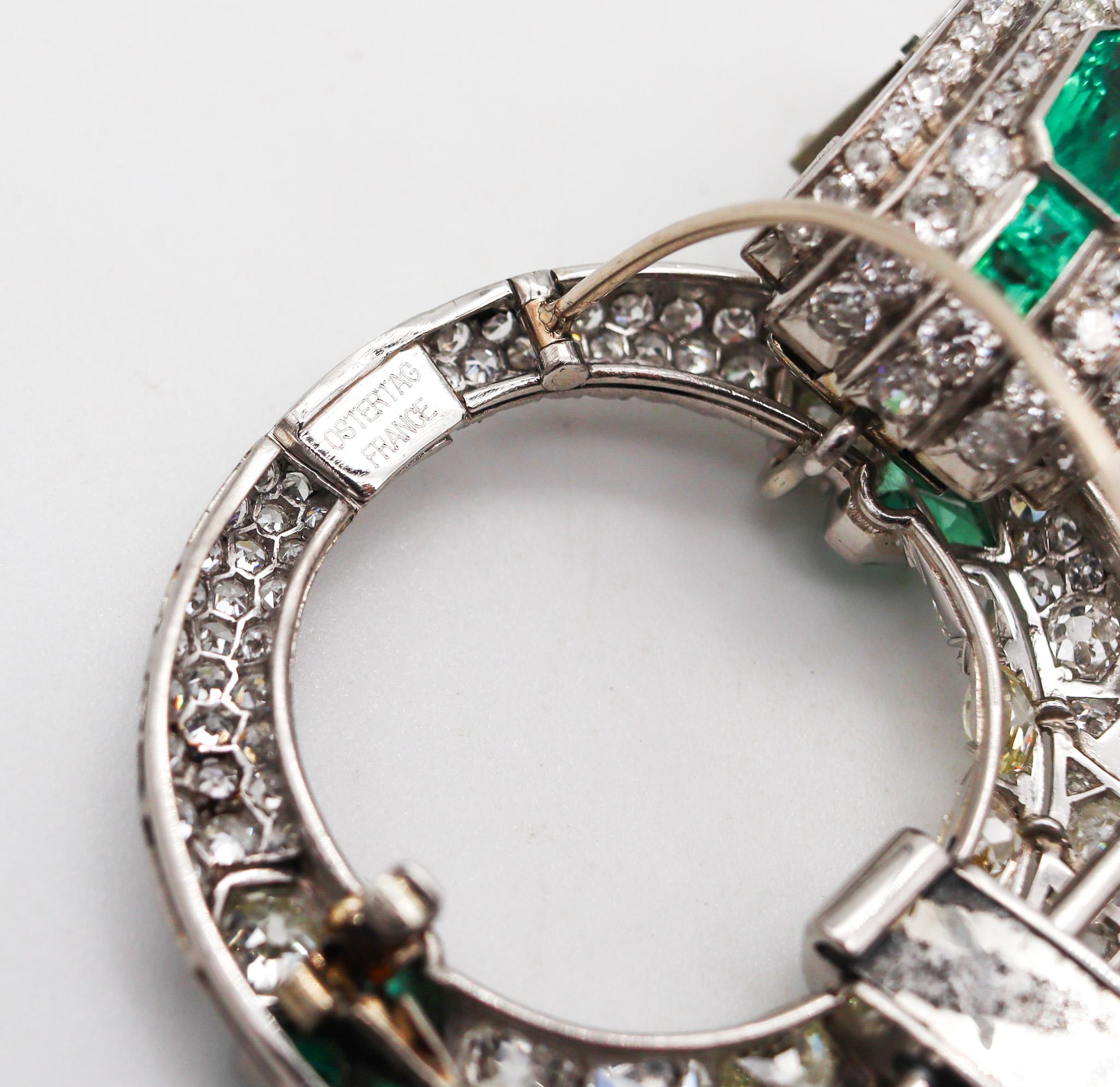 Ostertag Parigi 1930 Ciondolo Spilla in platino 20,24 Ctw Diamanti e smeraldi in vendita 1