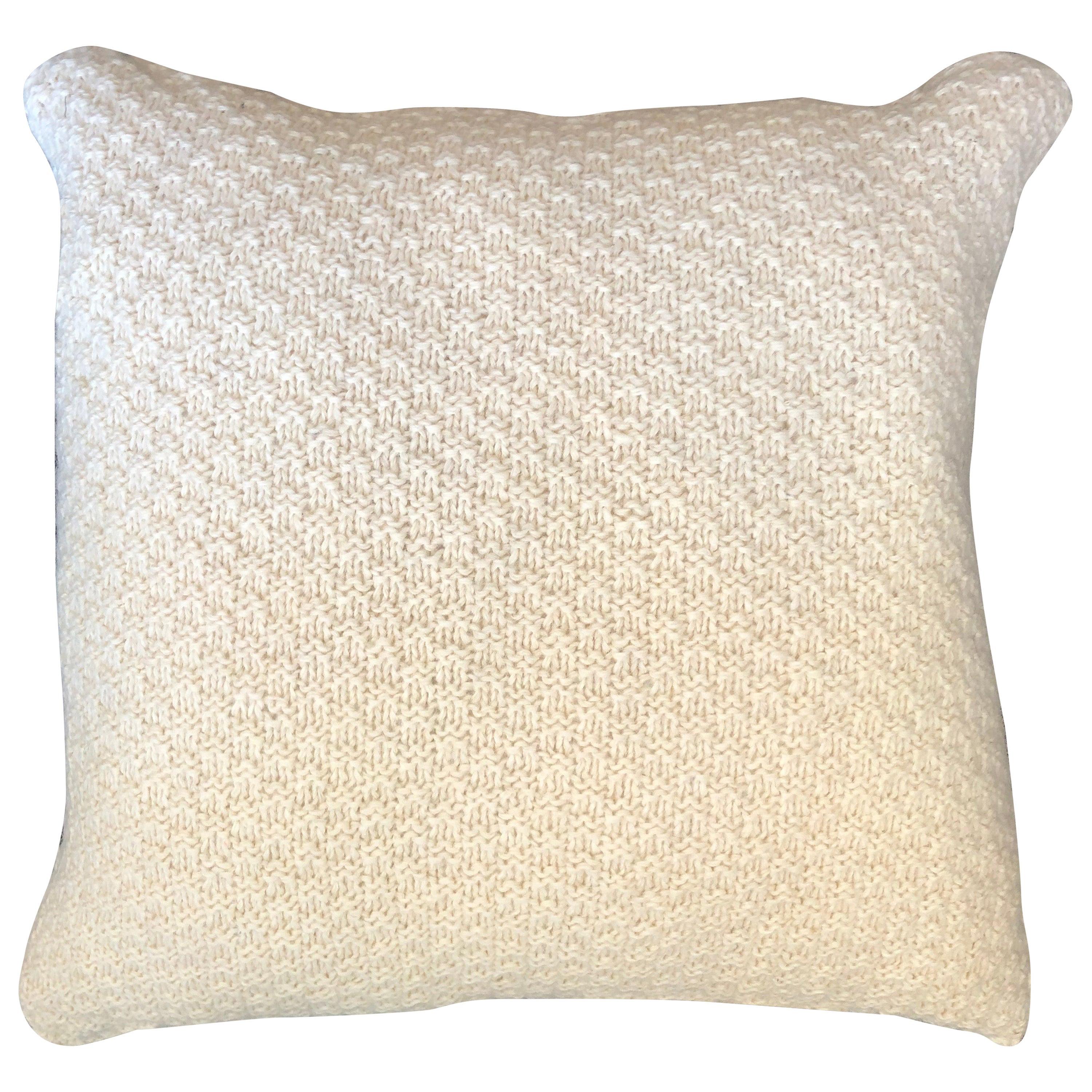 "Ostia" Handmade Wool Off-White Pillow by Le Lampade For Sale
