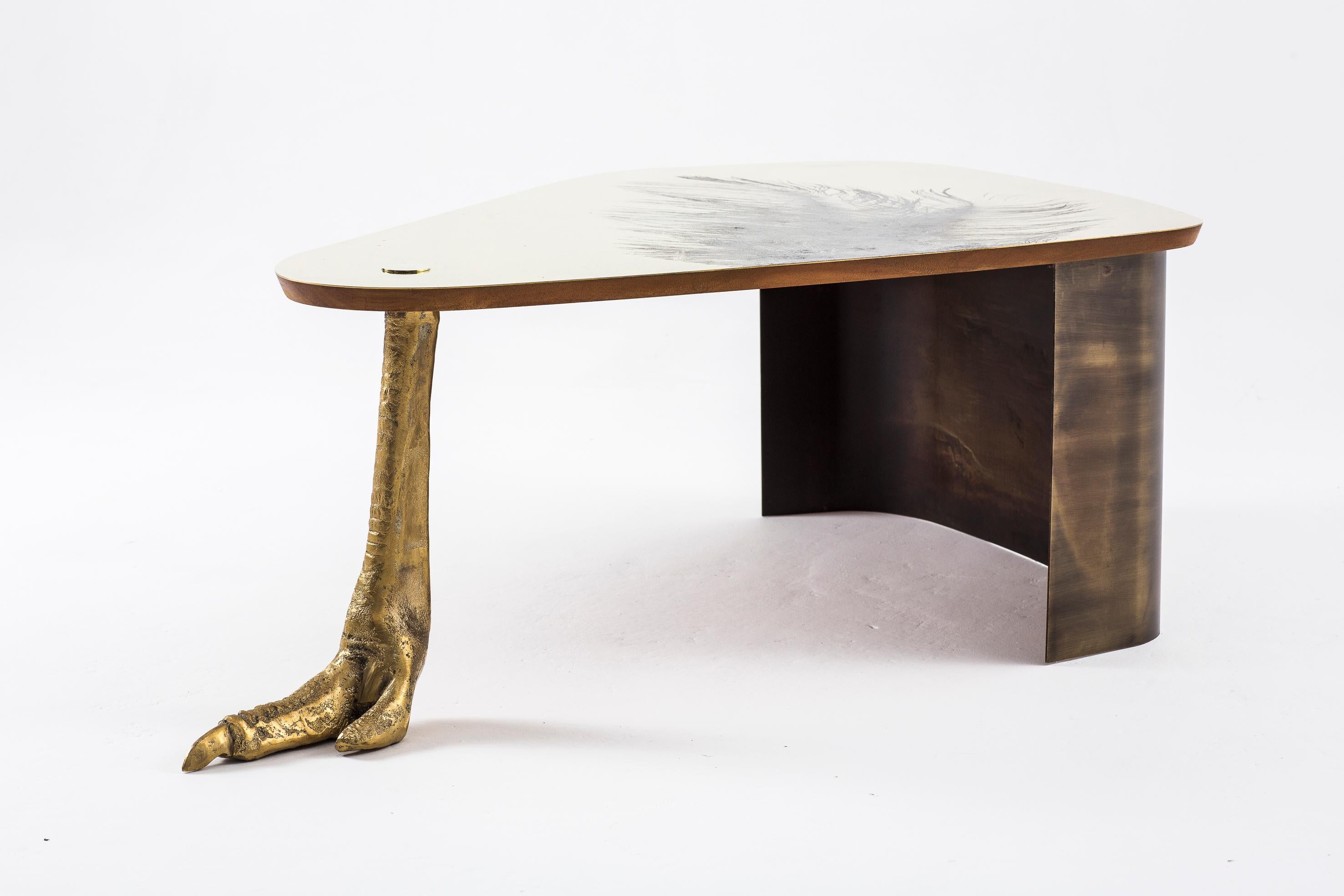 Ostrich Foot Coffee Table by Egg Designs In New Condition For Sale In Geneve, CH