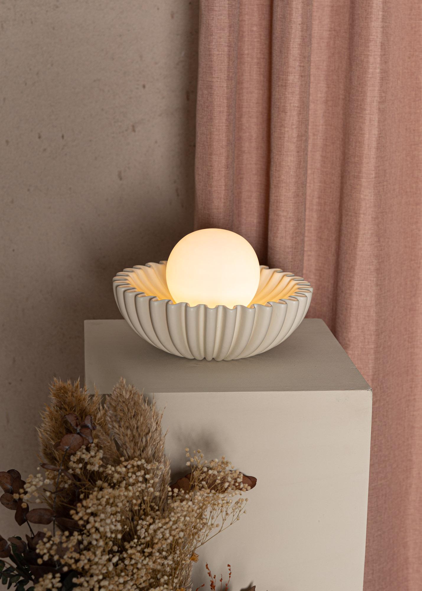 Post-Modern Ostro Ecru Ceramic Table Lamp by Simone & Marcel For Sale