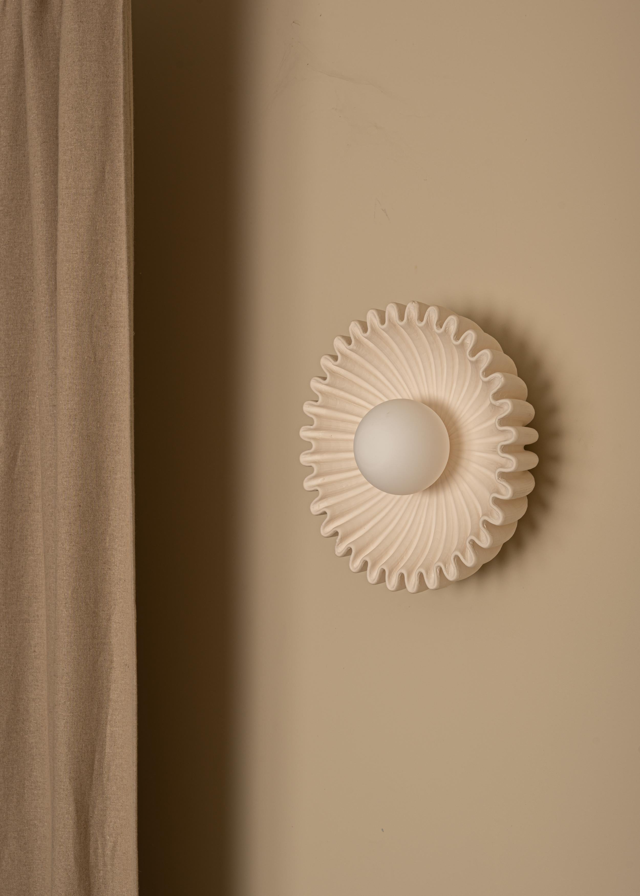 Post-Modern Ostro Ecru Ceramic Wall Sconce by Simone & Marcel For Sale