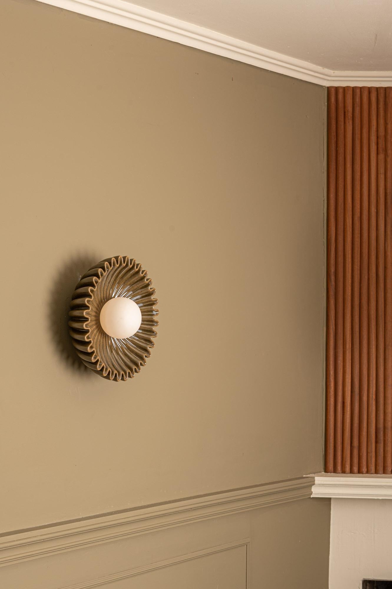Post-Modern Ostro Green Ceramic Wall Sconce by Simone & Marcel For Sale