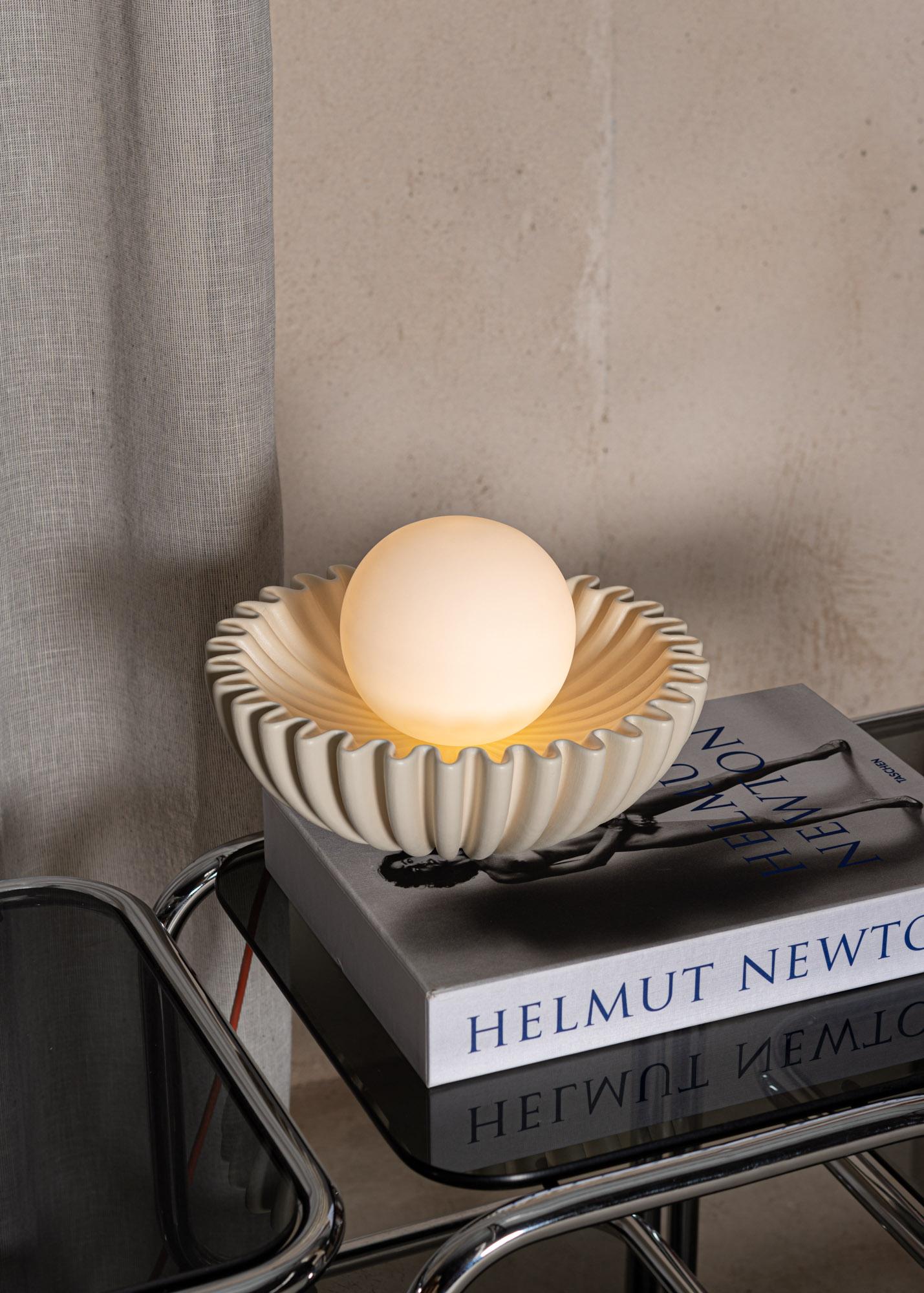 Postmoderne Lampe à poser en céramique Ostro Sea de Simone & Marcel en vente