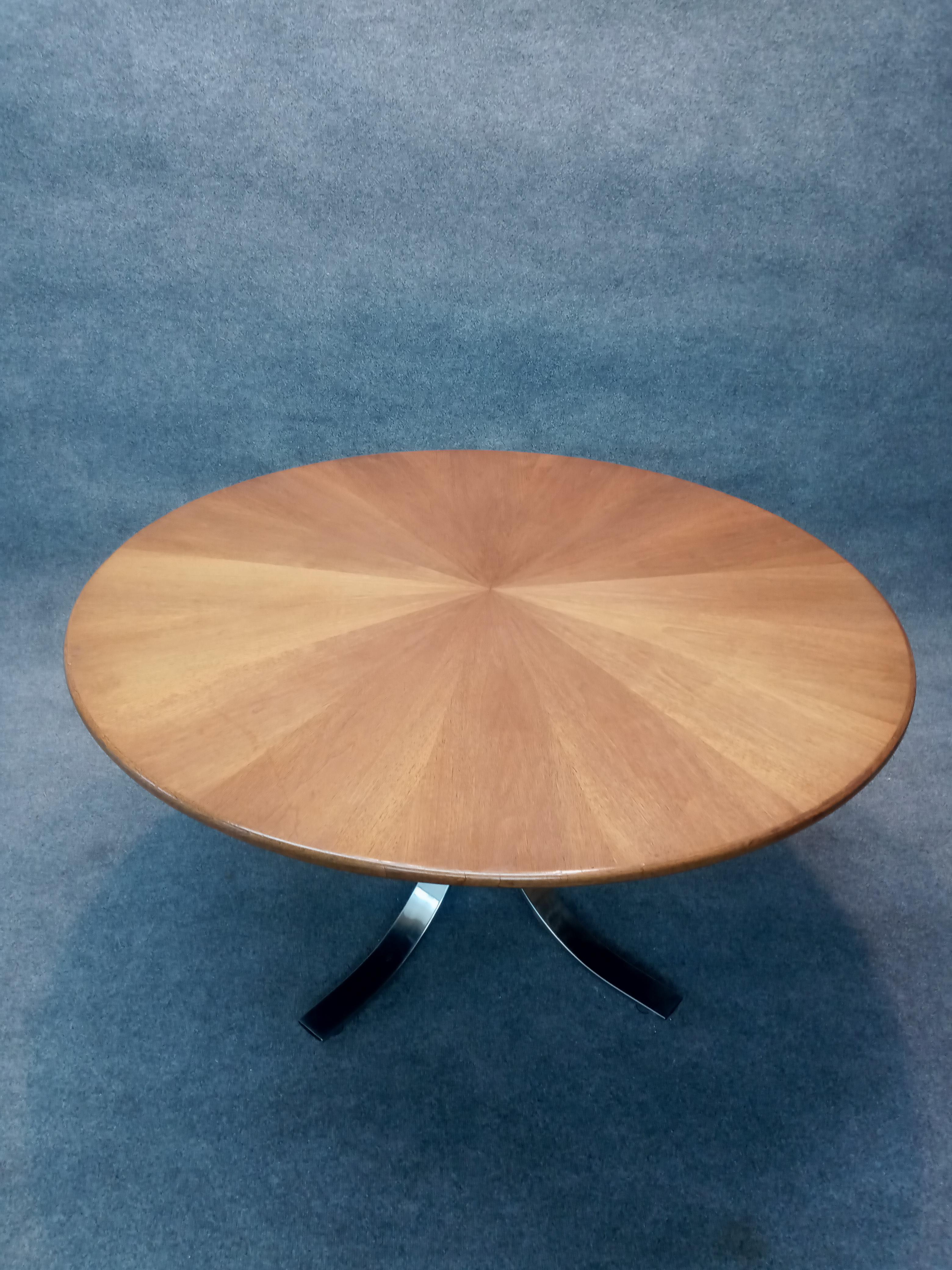Osvaldo Bersani Large Walnut & Stainless Steel Round Dining Table, c. 1970s 2
