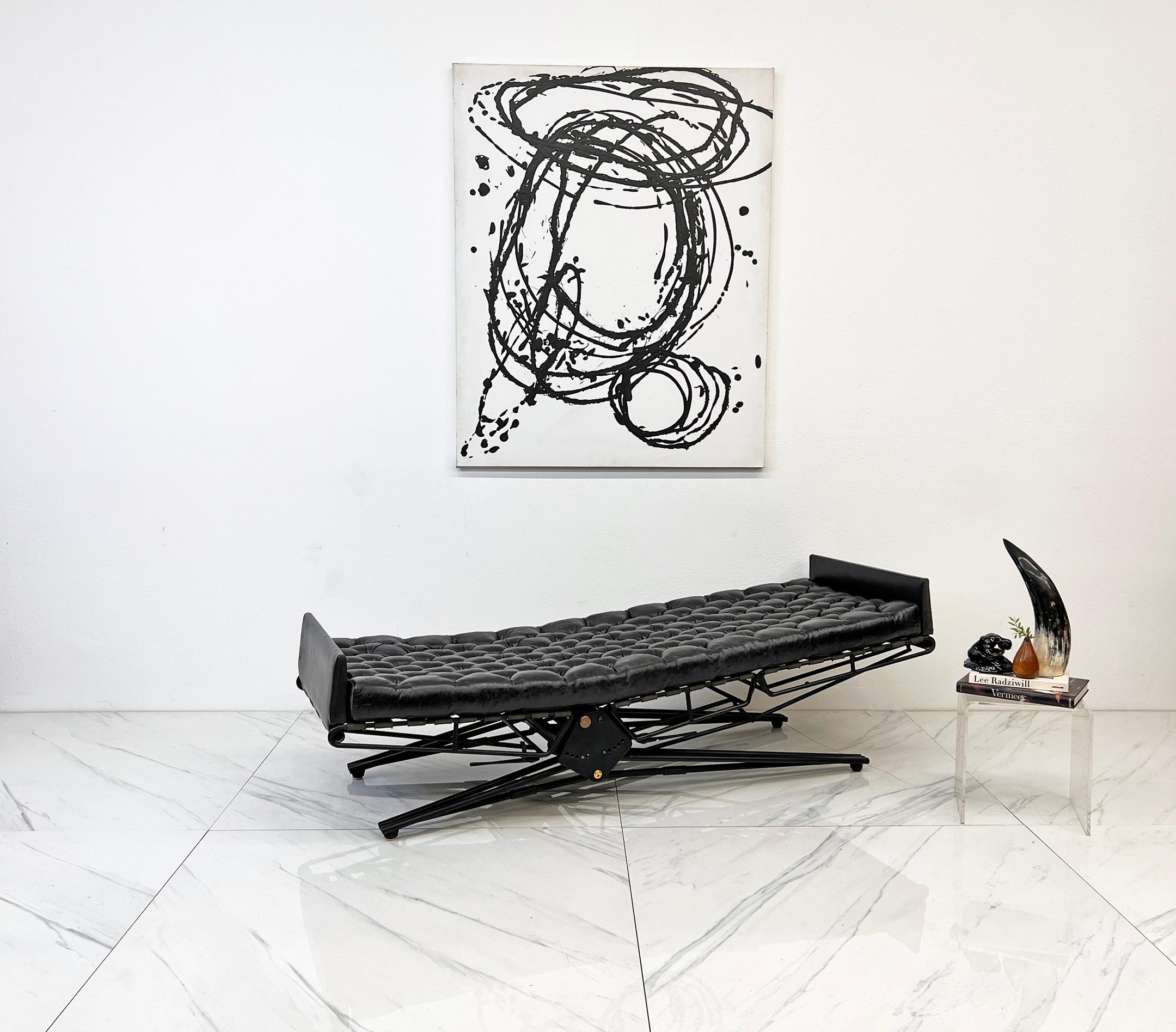 Osvaldo Borsani Chaise regolabile in pelle L77 per Tecno, Italia, anni '50 in vendita 6